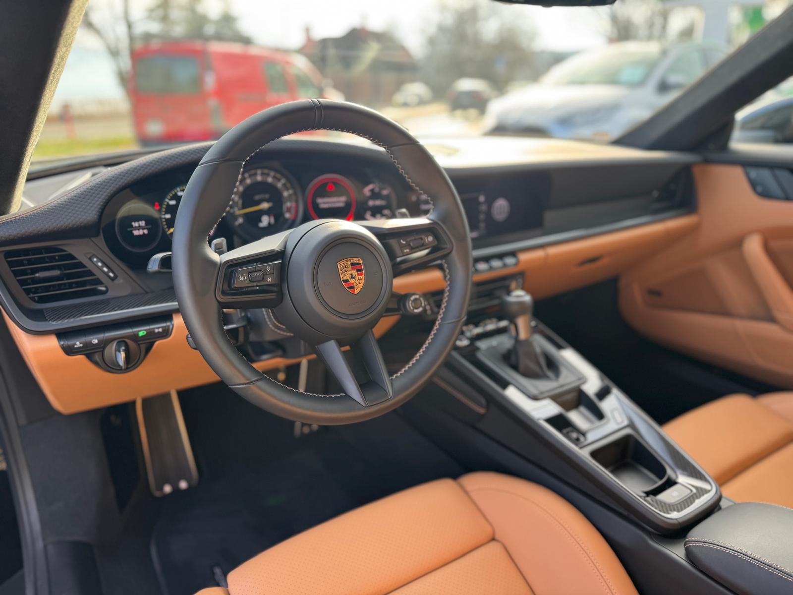 PORSCHE 911 GT3 Touring PDK-image-10