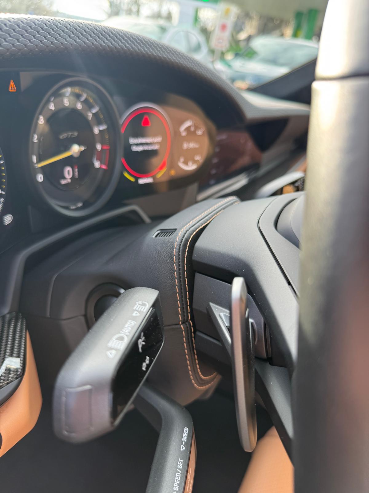 PORSCHE 911 GT3 Touring PDK-image-19