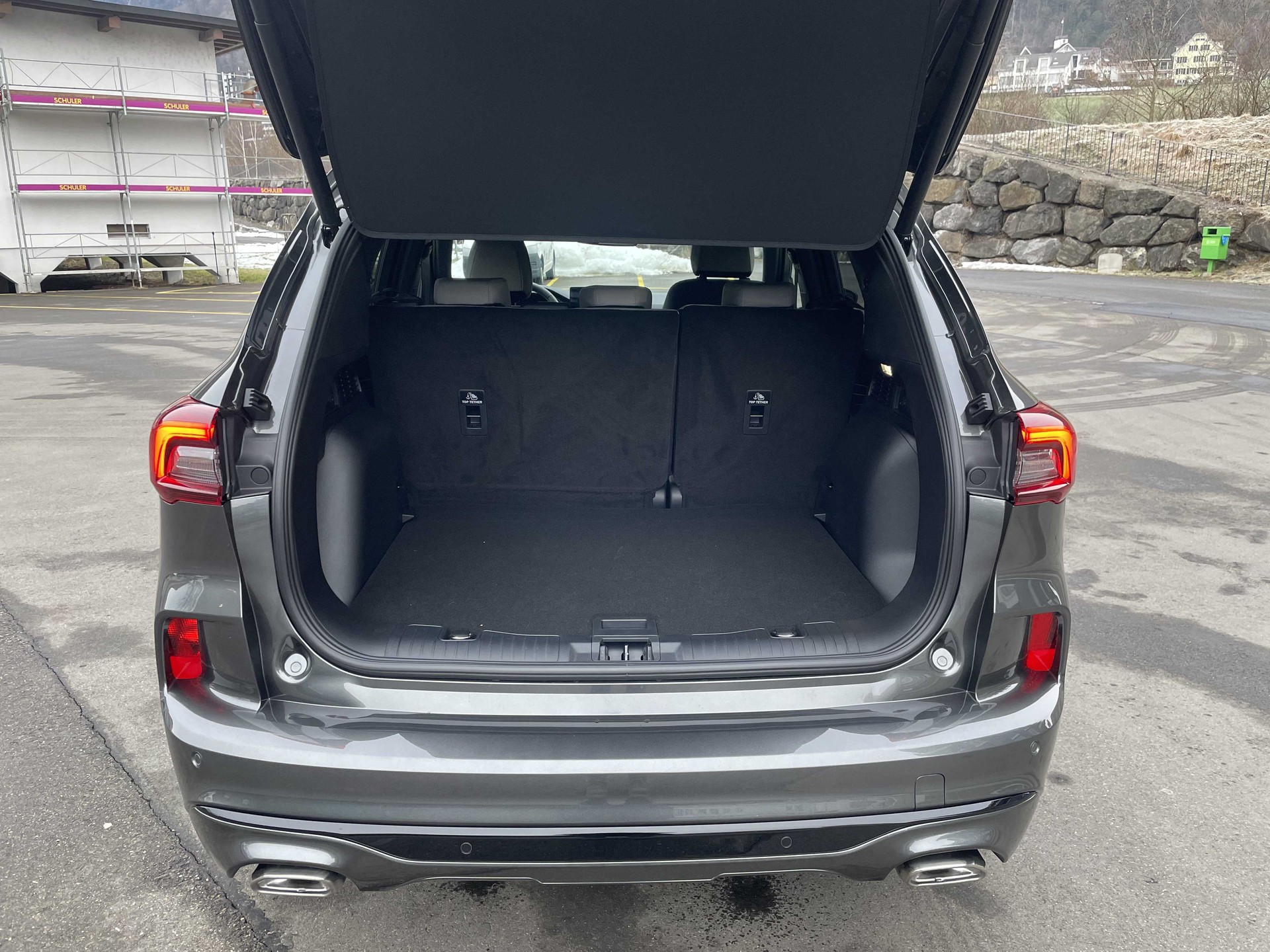 FORD Kuga 2.5 Hybrid Sound Edition 4x4-image-24