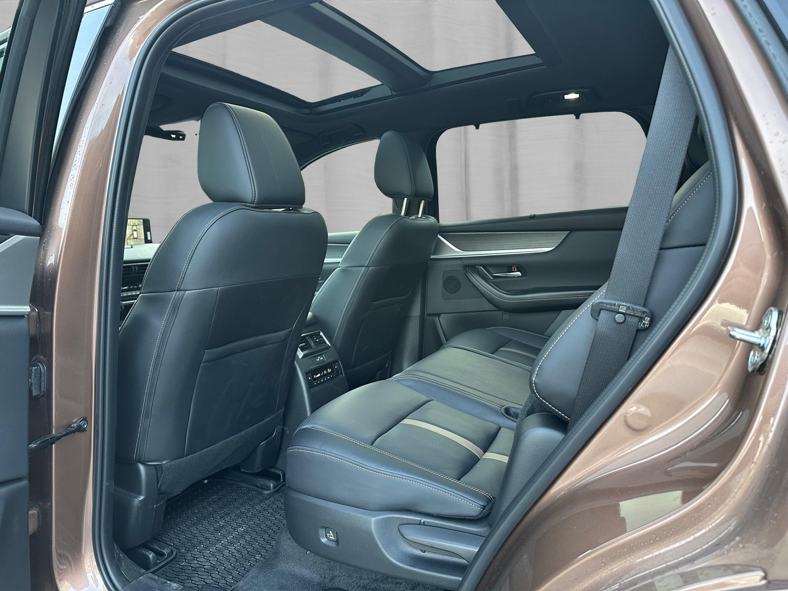 MAZDA CX-80 e-Skyactiv PHEV 327 AWD Homura Plus-image-12