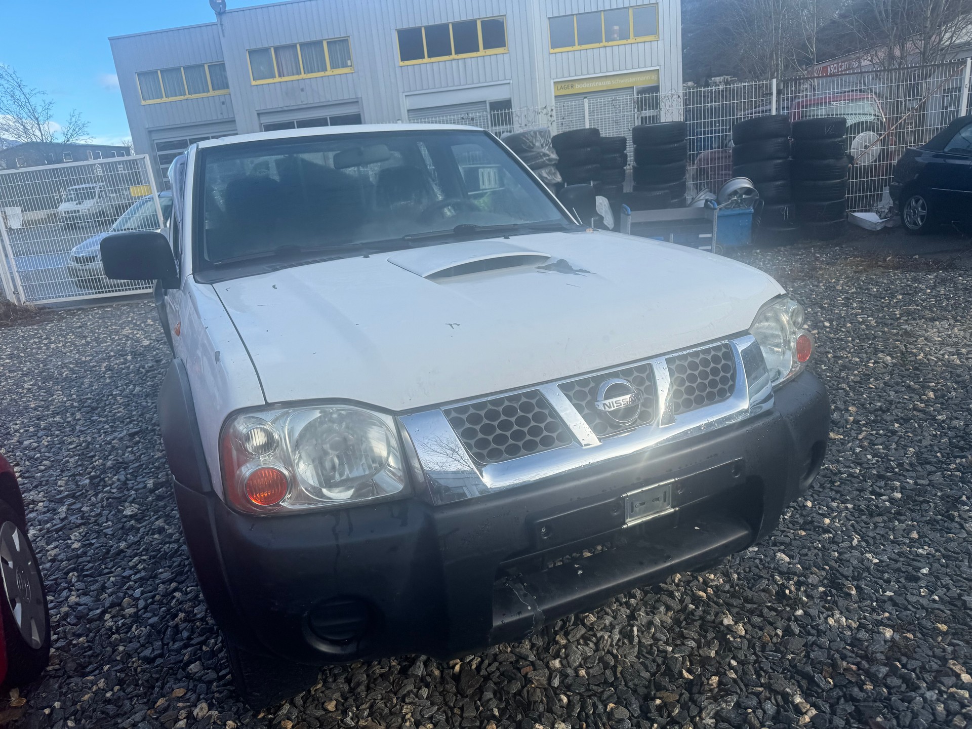 NISSAN King Cab Challenge 2.5 Di 4x4-image-10