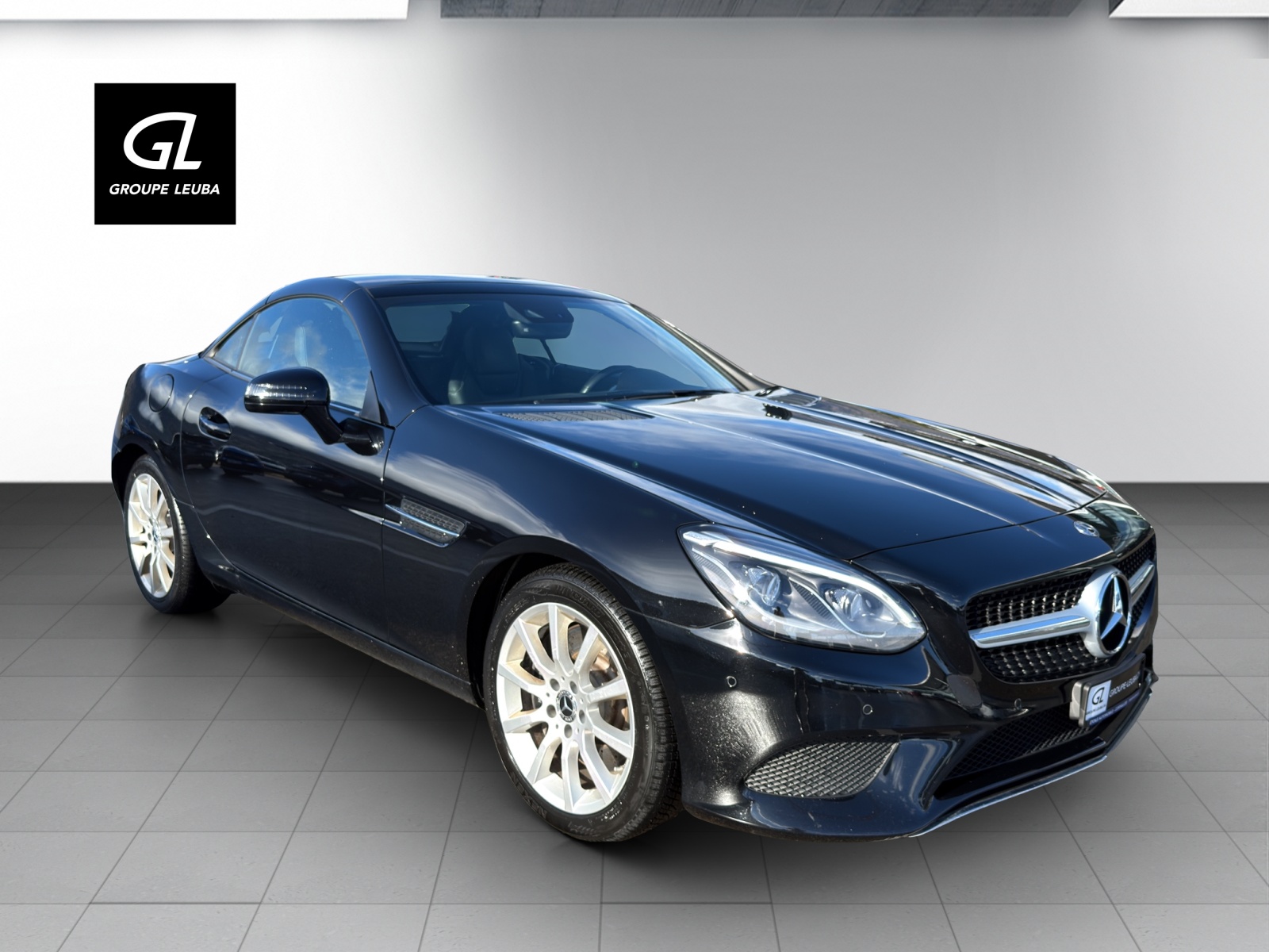 MERCEDES-BENZ SLC 200-image-5