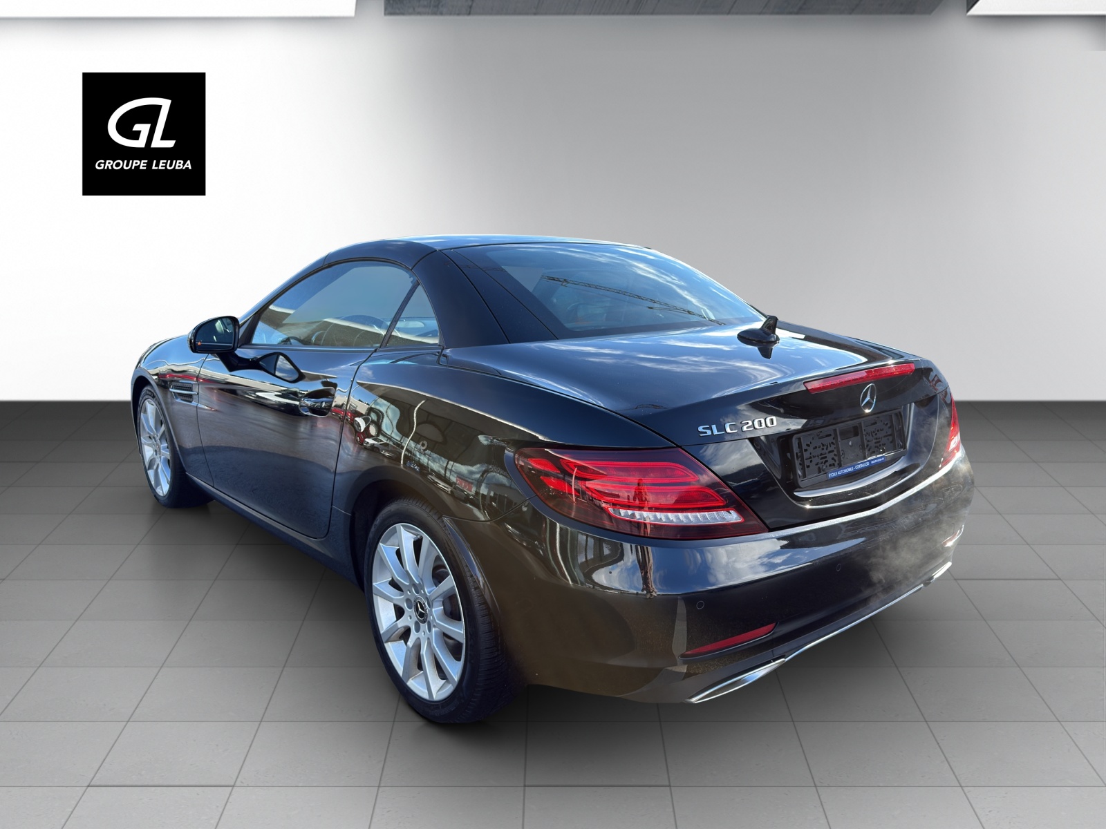 MERCEDES-BENZ SLC 200-image-6