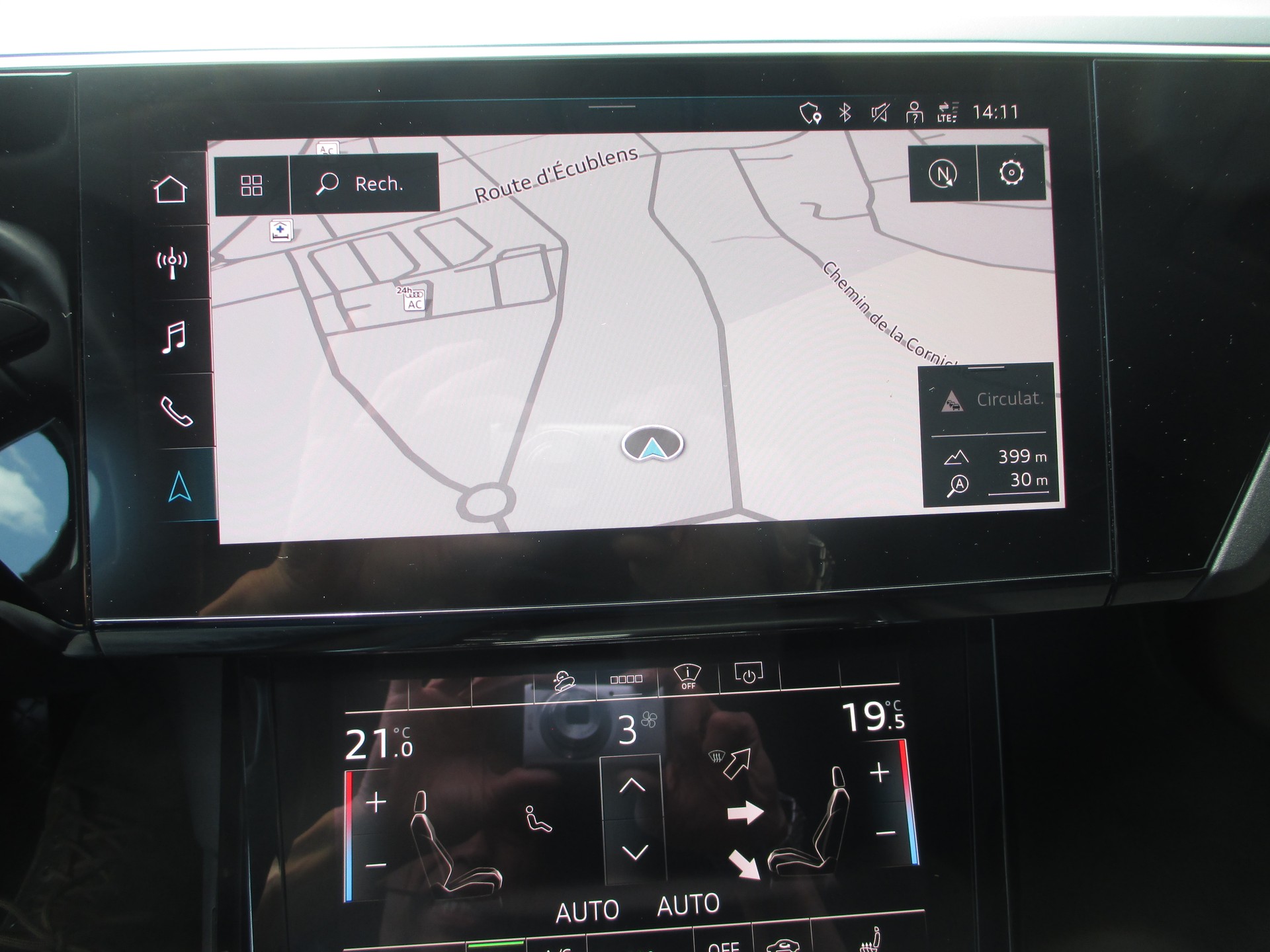 AUDI e-tron 55 Sportback quattro-image-9