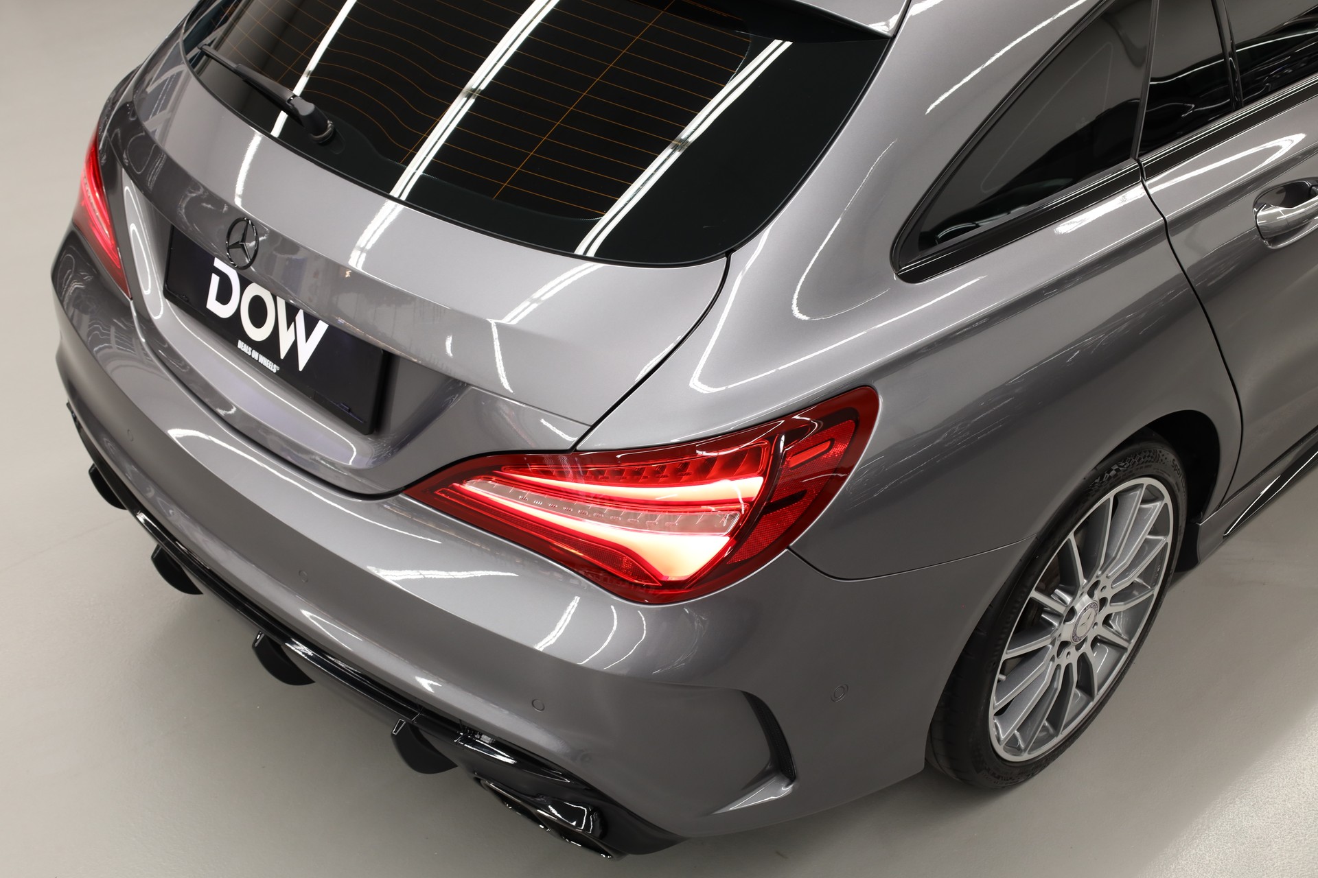 MERCEDES-BENZ CLA 200 d AMG Line 4m Sh.Brake-image-8