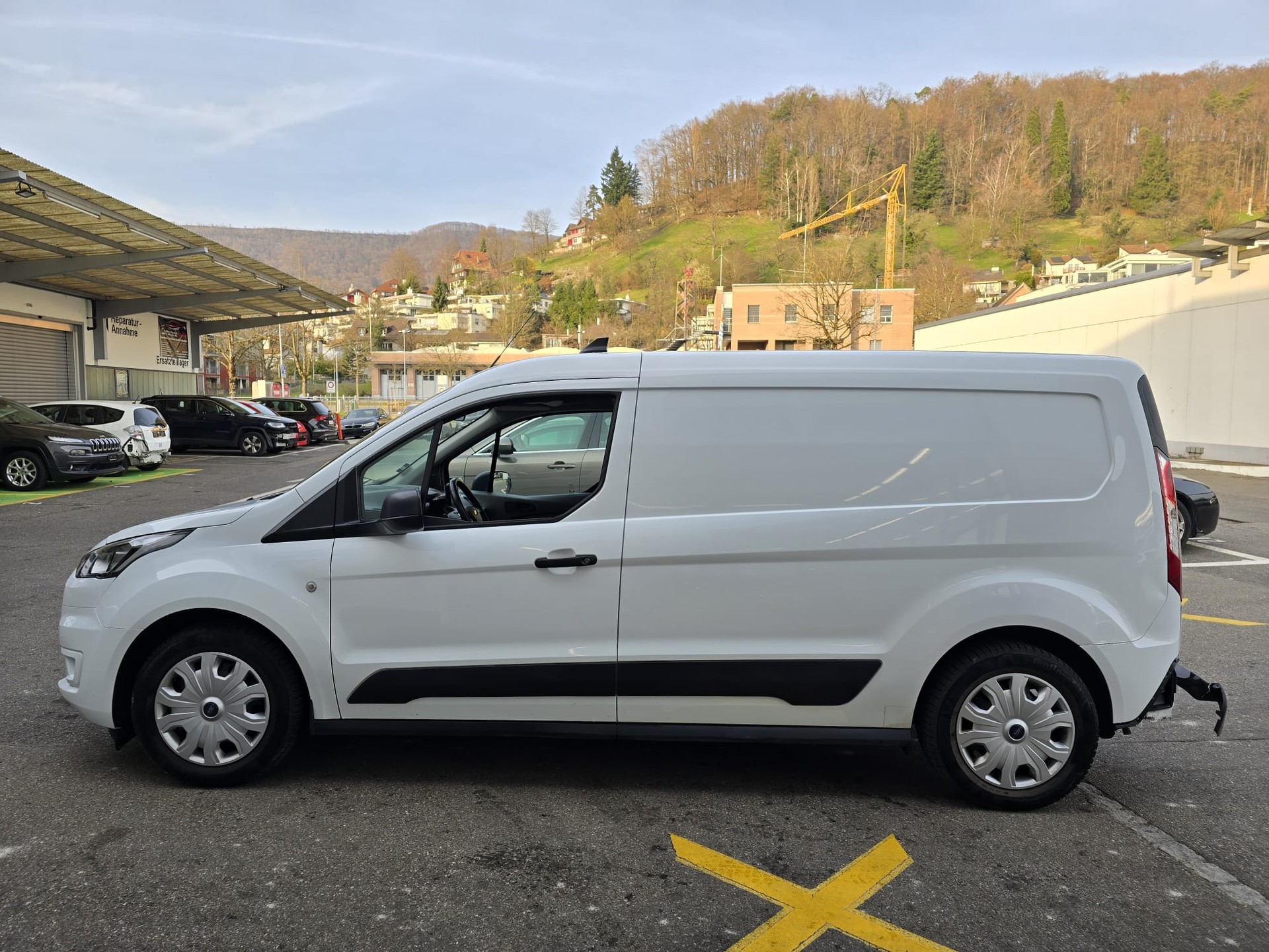 FORD Transit Connect Van T230 1.0 EcoBoost Active-image-9