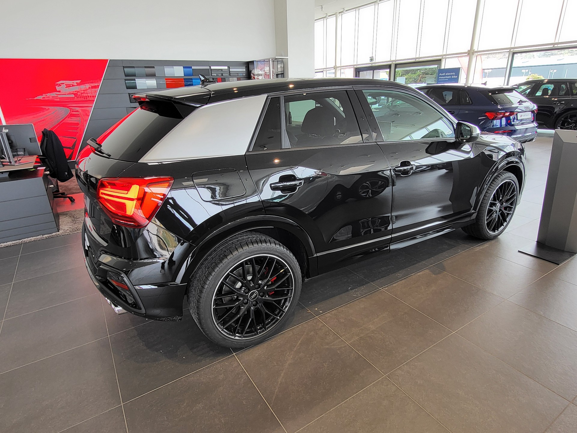AUDI SQ2 TFSI quattro S-tronic-image-1