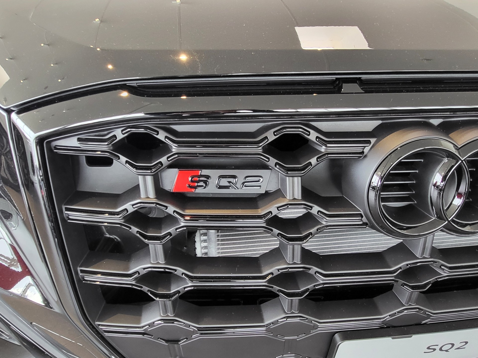 AUDI SQ2 TFSI quattro S-tronic-image-5