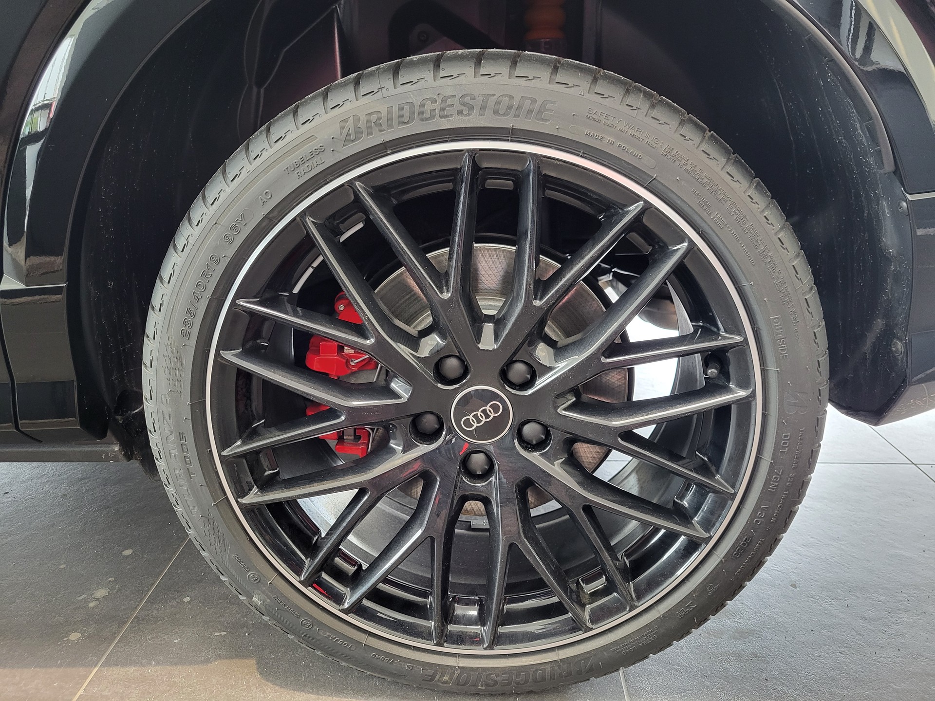 AUDI SQ2 TFSI quattro S-tronic-image-11