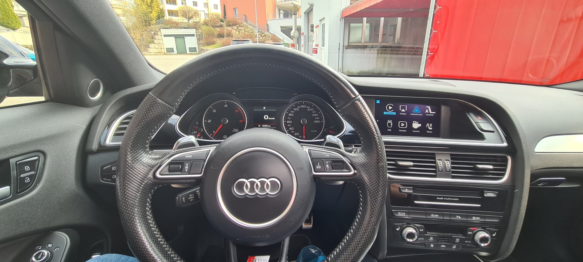 AUDI A4 Avant 2.0 TDI quattro S-tronic S-Line-image-20