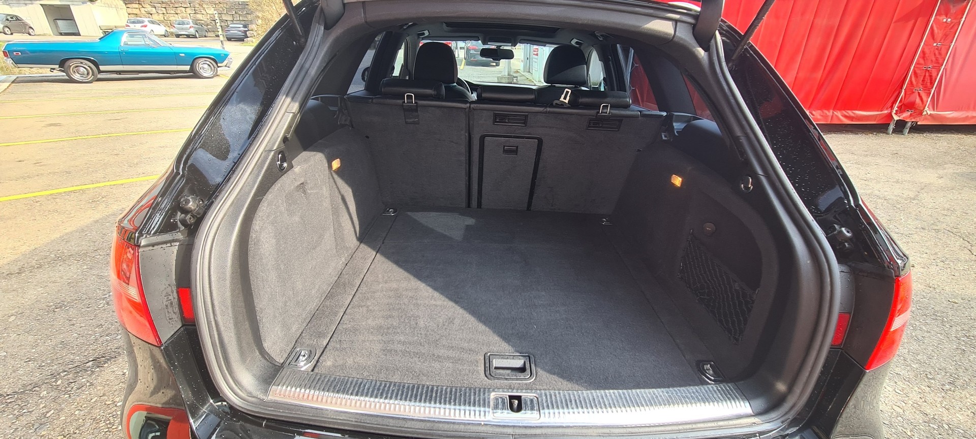 AUDI A4 Avant 2.0 TDI quattro S-tronic S-Line-image-10
