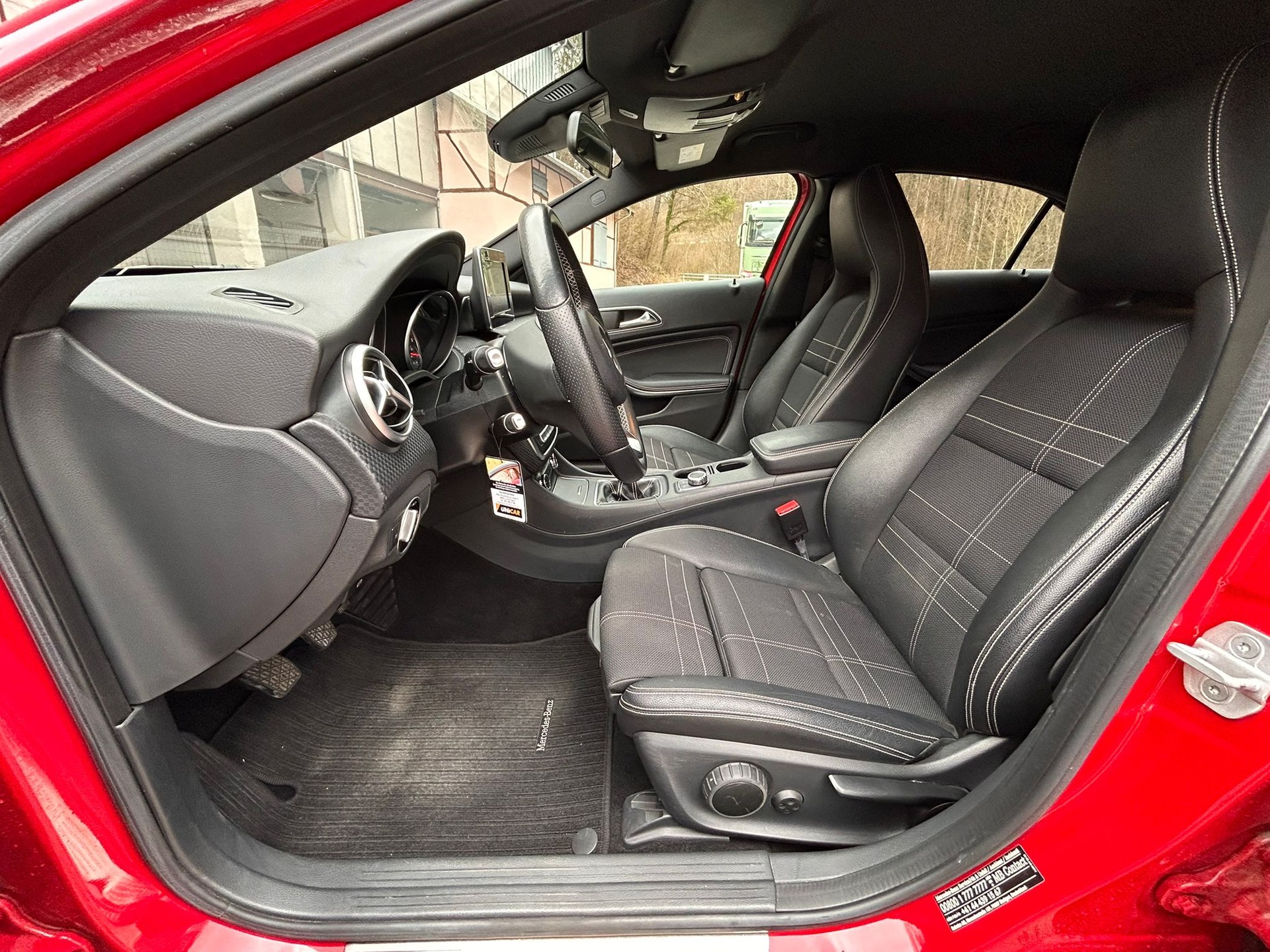 MERCEDES-BENZ A 200 CDI Night Star-image-13