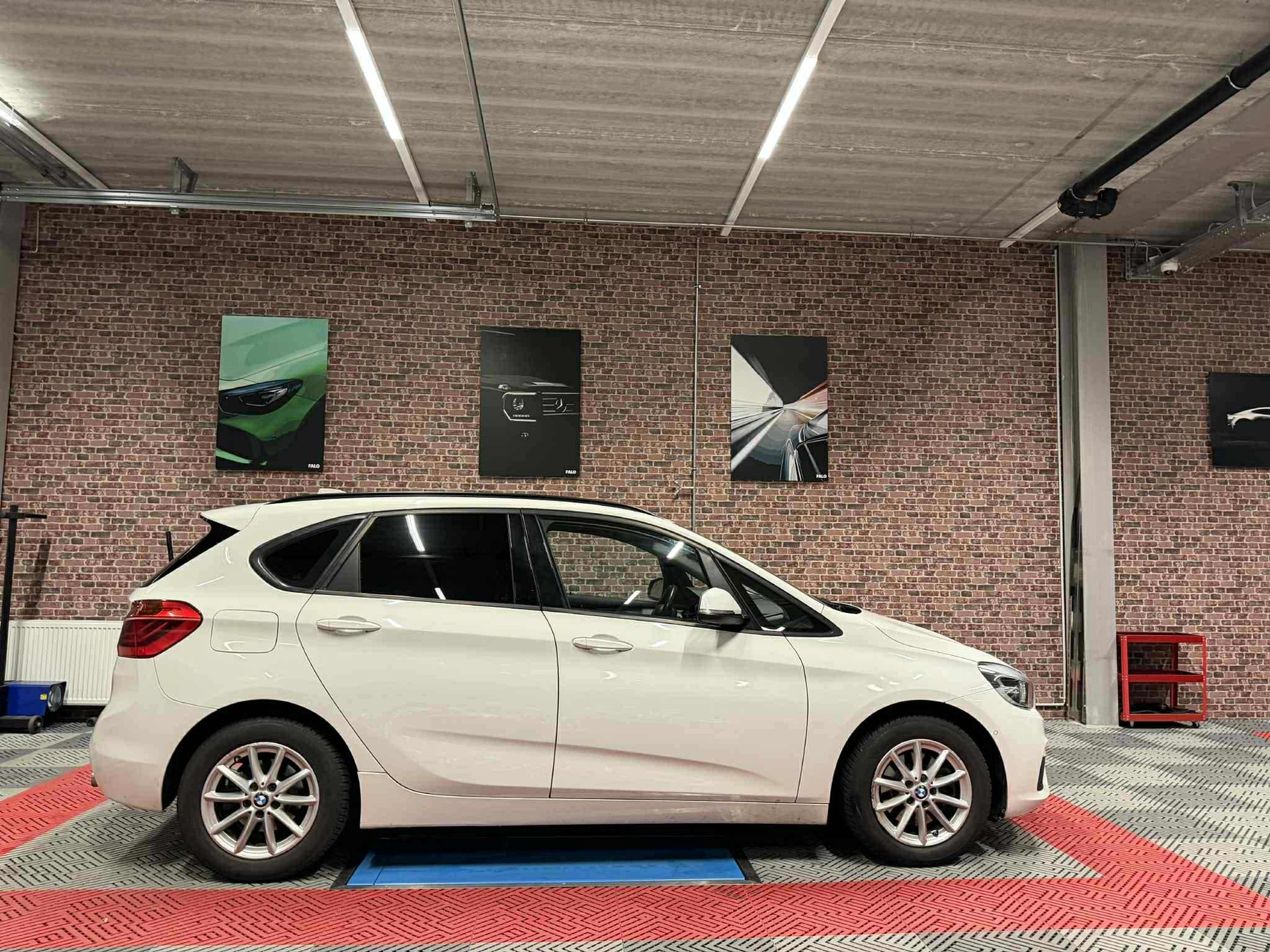 BMW 220d xDrive Active Tourer Luxury Line Steptronic-image-3