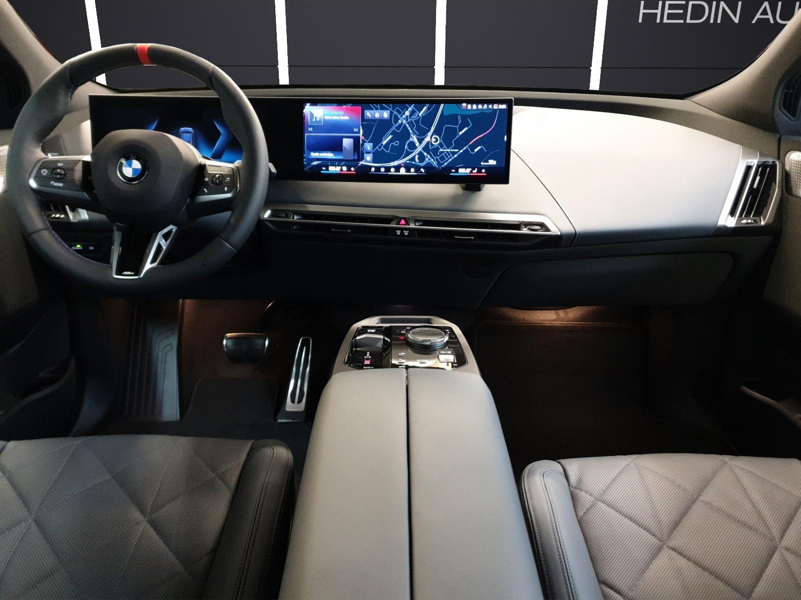 BMW iX M70-image-17