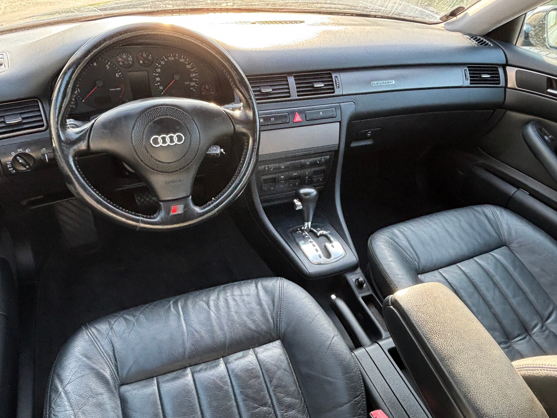 AUDI A6 2.7 T quattro Ambiente-image-8