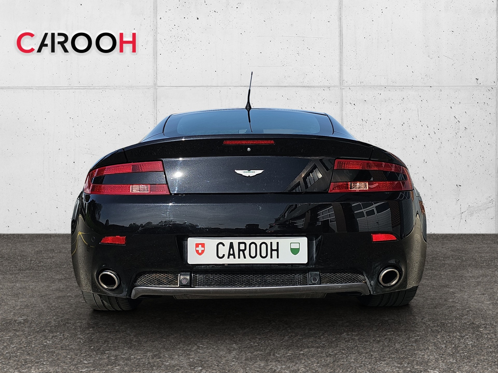 ASTON MARTIN V8 Vantage 4.3-image-7