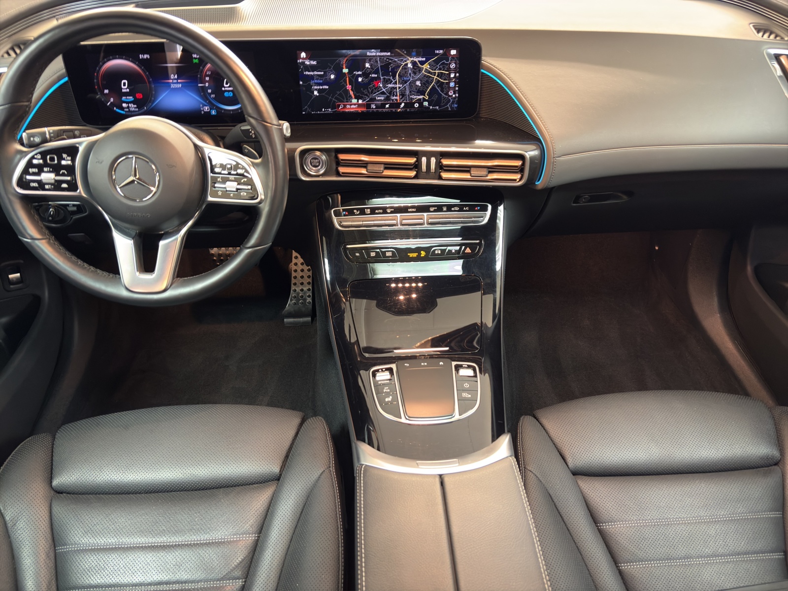 MERCEDES-BENZ EQC 400 4Matic EQ Star-image-11