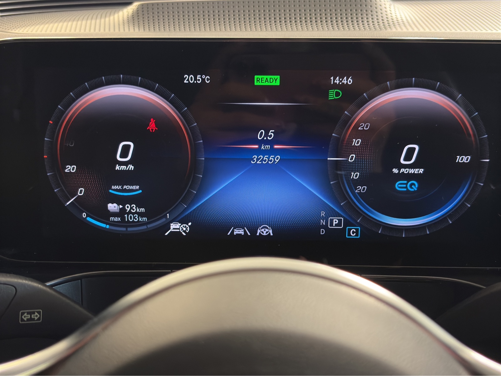 MERCEDES-BENZ EQC 400 4Matic EQ Star-image-13