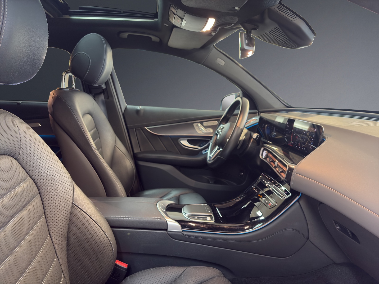 MERCEDES-BENZ EQC 400 4Matic EQ Star-image-9