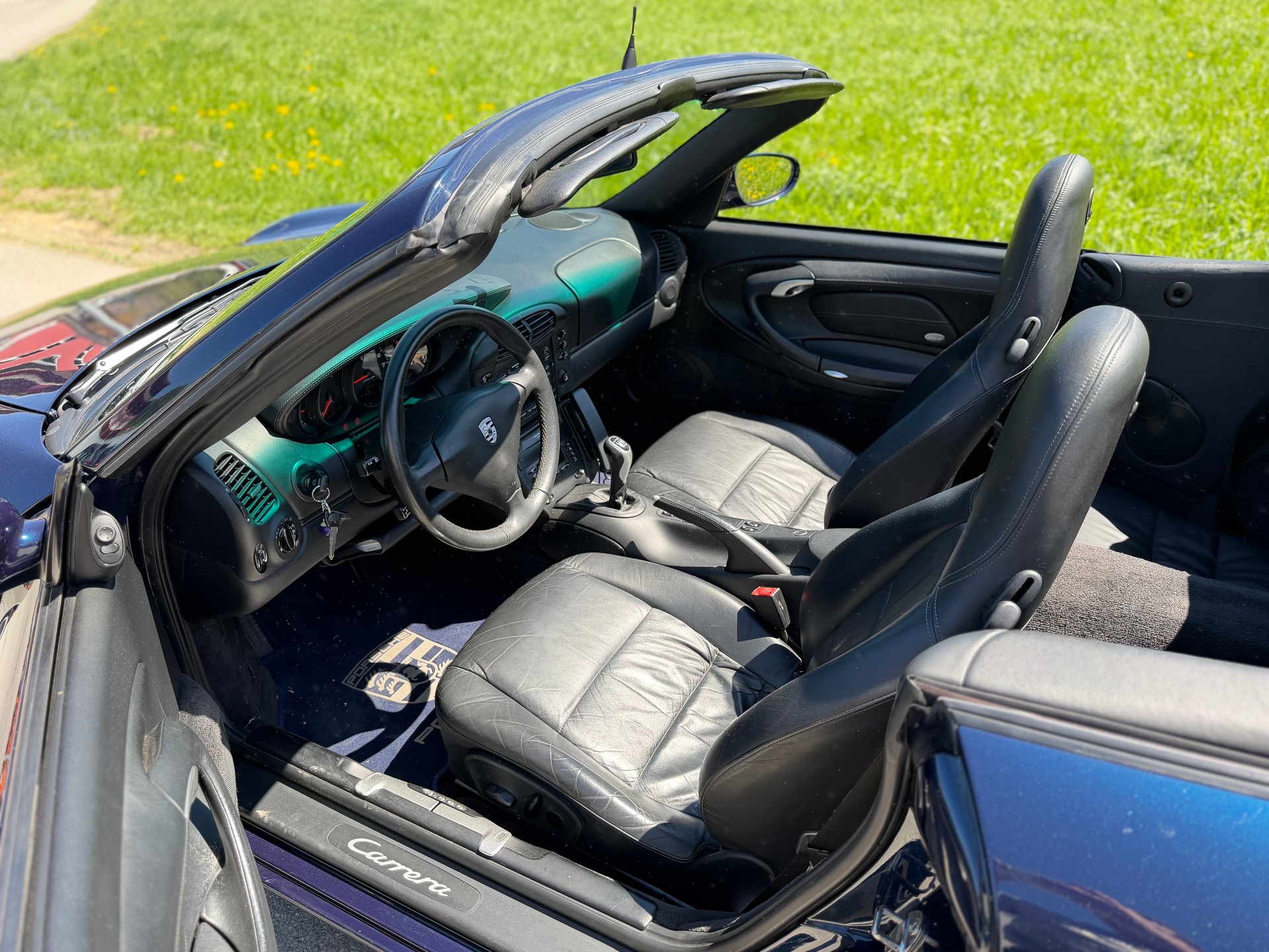 PORSCHE 911 Carrera Cabrio-image-10