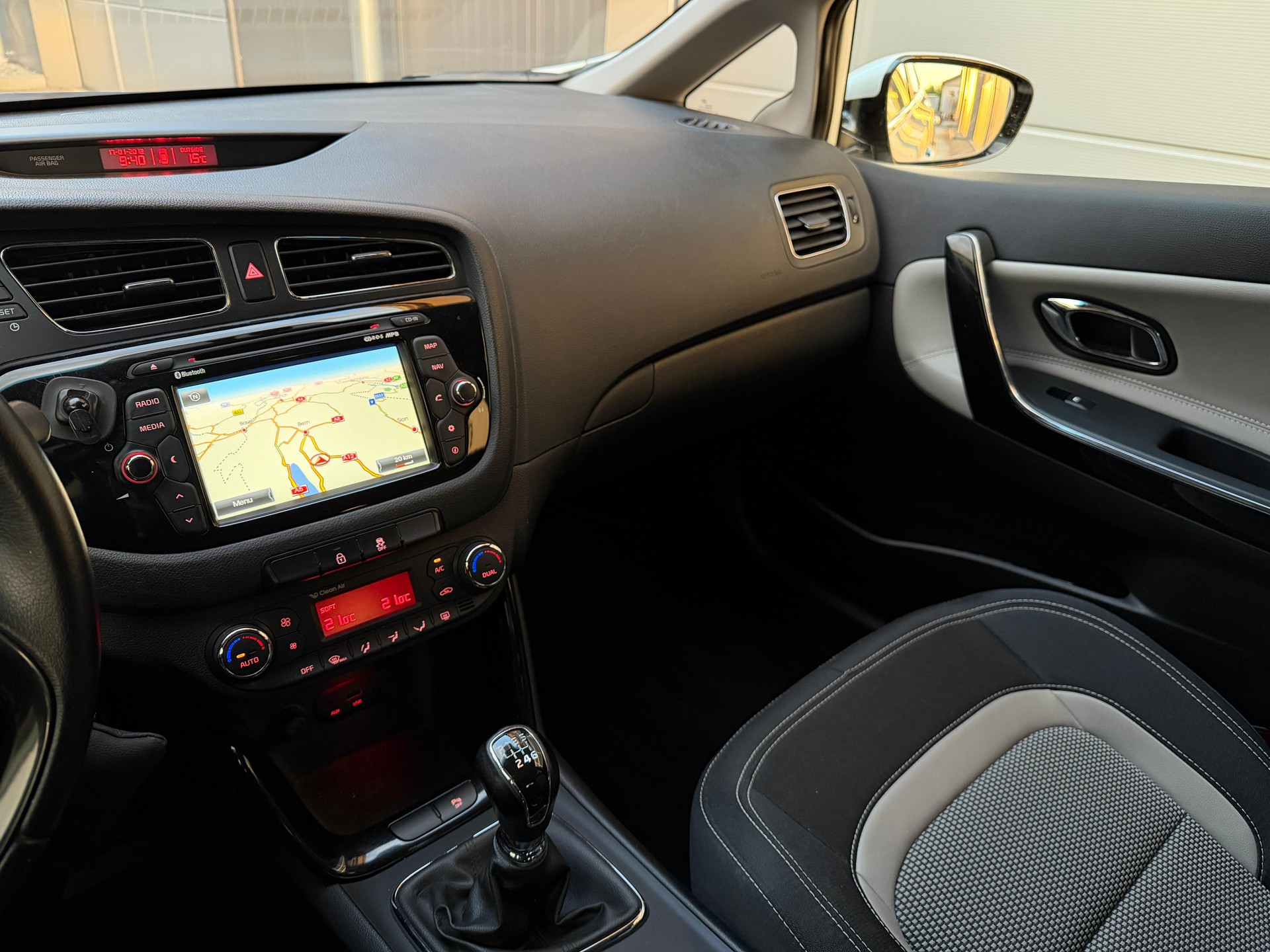 KIA Cee'd Sportswagon 1.6 GDi Swiss Eco Edition-image-13