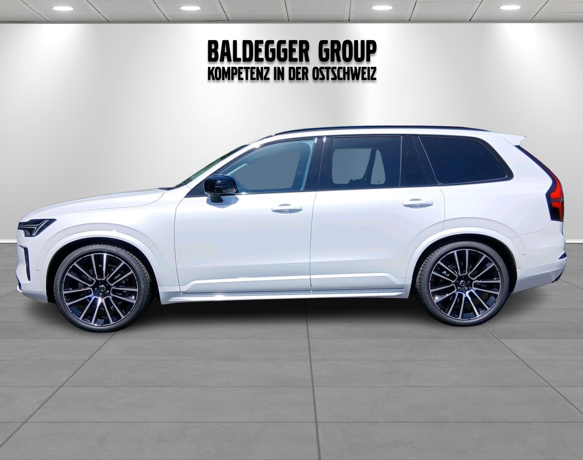 VOLVO XC90 2.0 B5 MH Ultra Dark AWD-image-8