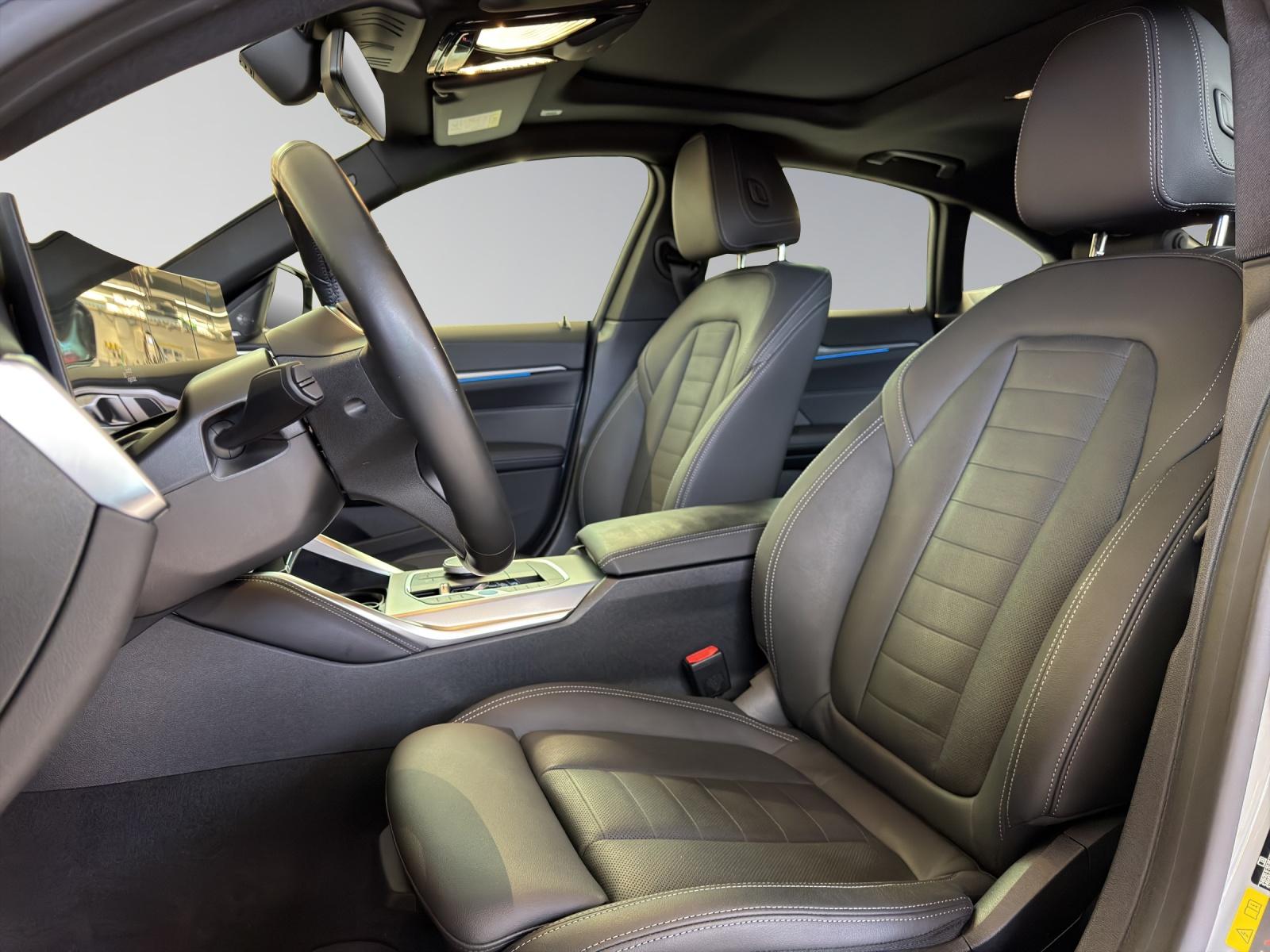 BMW i4 eDrive40 M-SportPaket-image-11