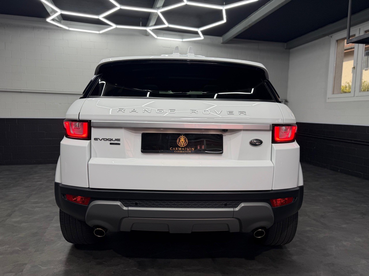 LAND ROVER Range Rover Evoque 2.0 TD4 HSE AT9-image-6