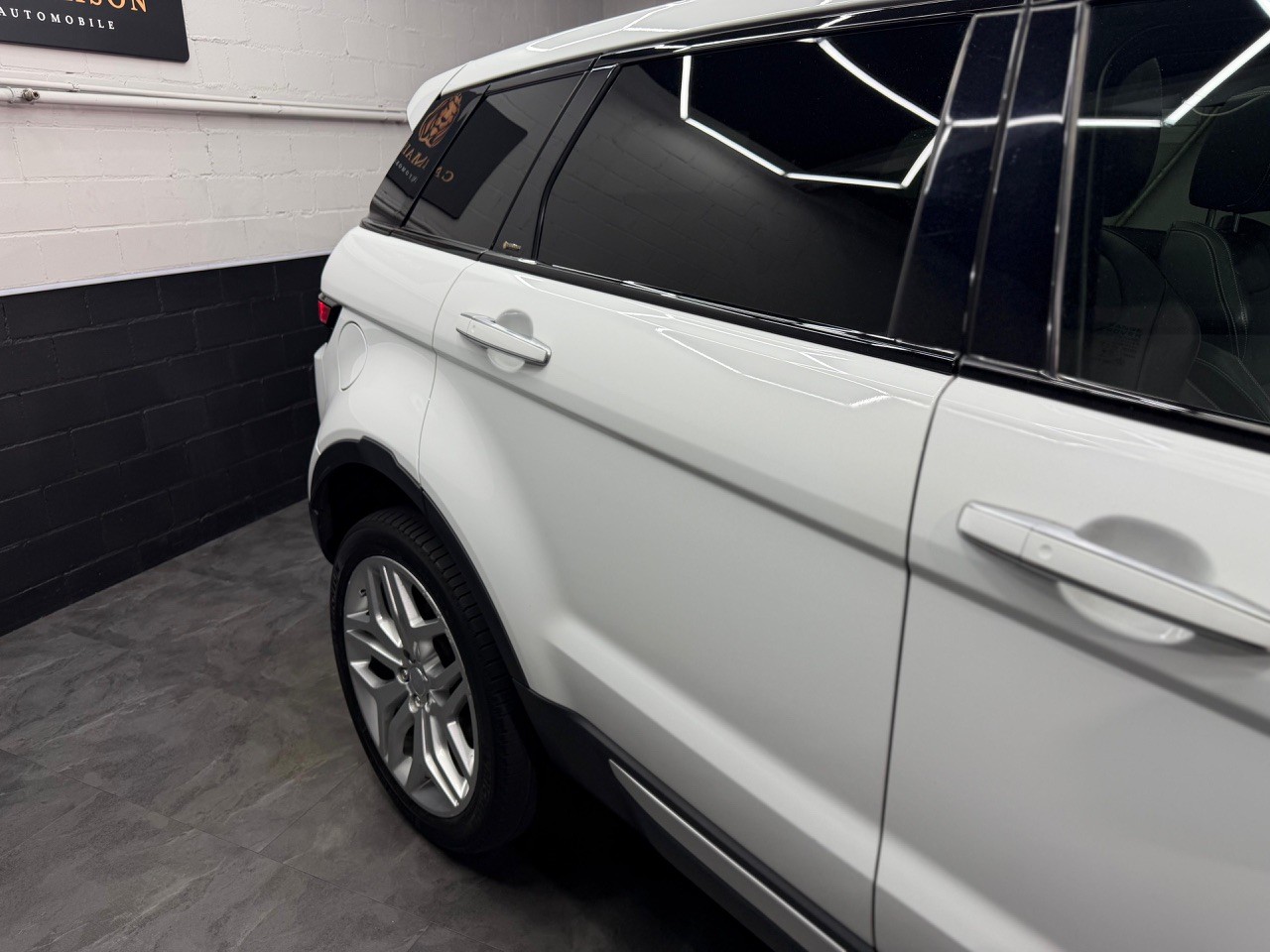 LAND ROVER Range Rover Evoque 2.0 TD4 HSE AT9-image-8