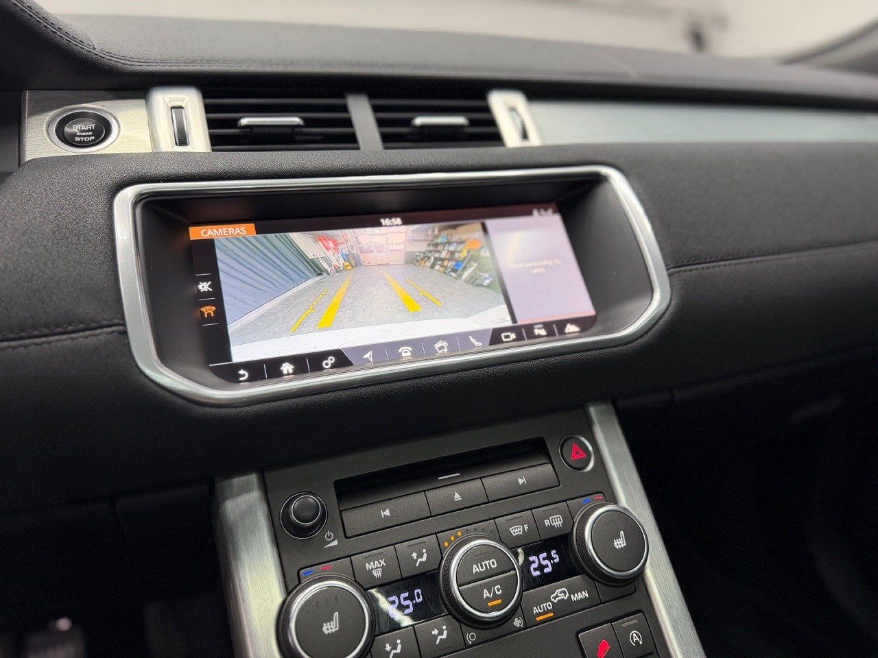 LAND ROVER Range Rover Evoque 2.0 TD4 HSE AT9-image-15