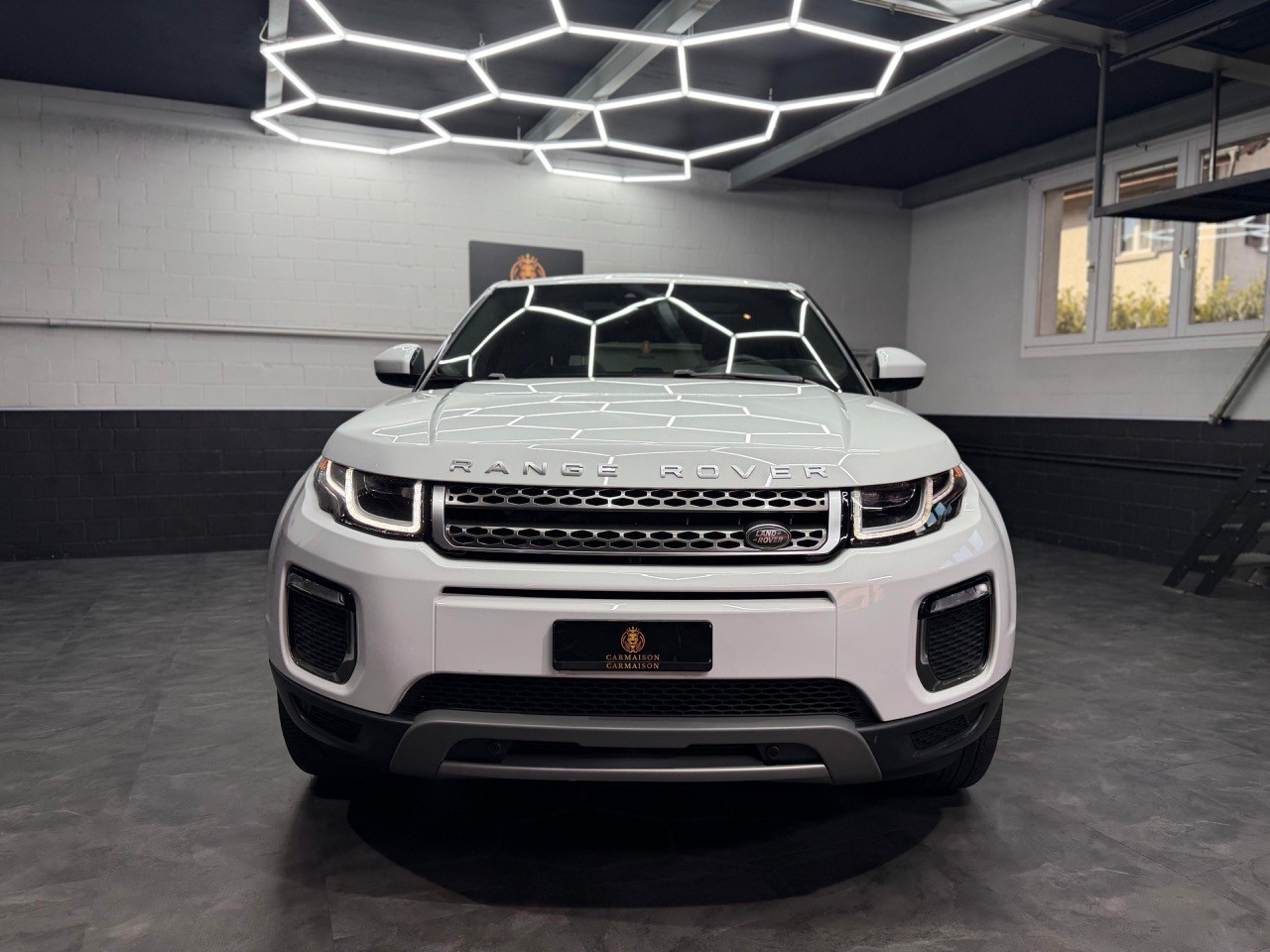 LAND ROVER Range Rover Evoque 2.0 TD4 HSE AT9-showroom-element-1