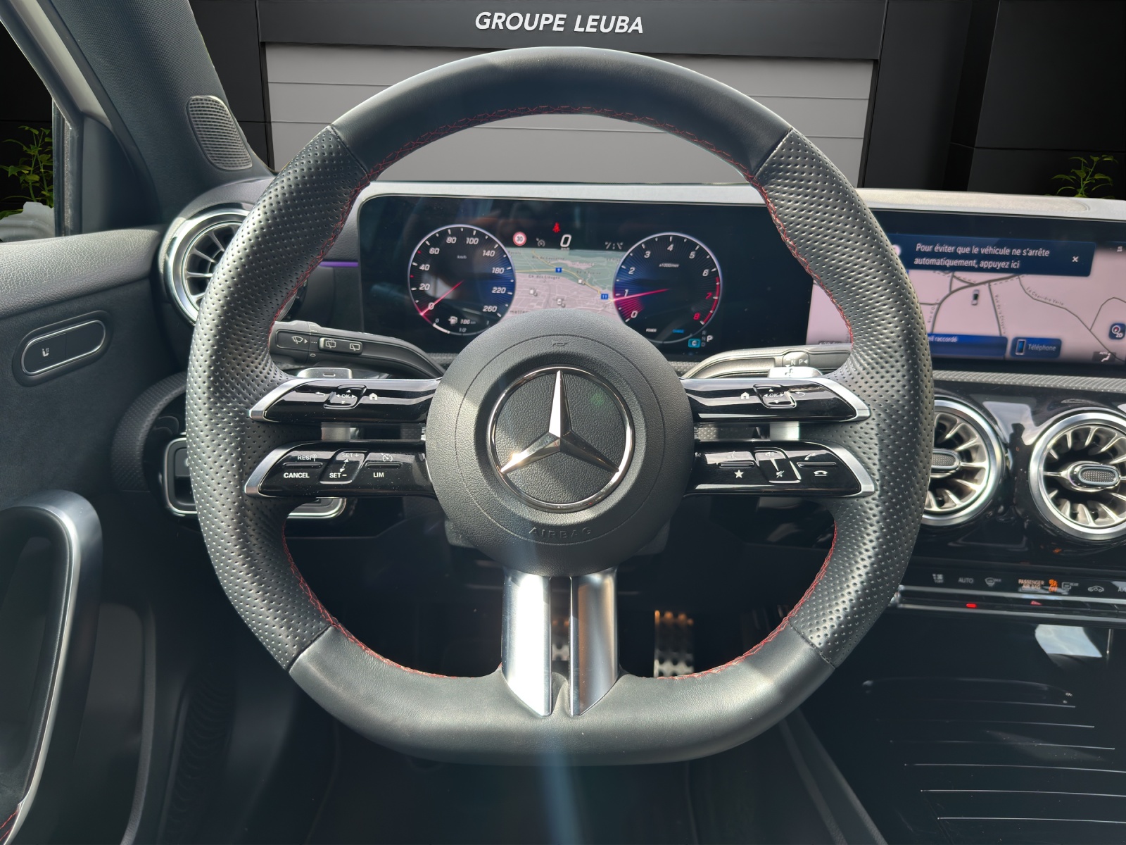 MERCEDES-BENZ A 180-image-7