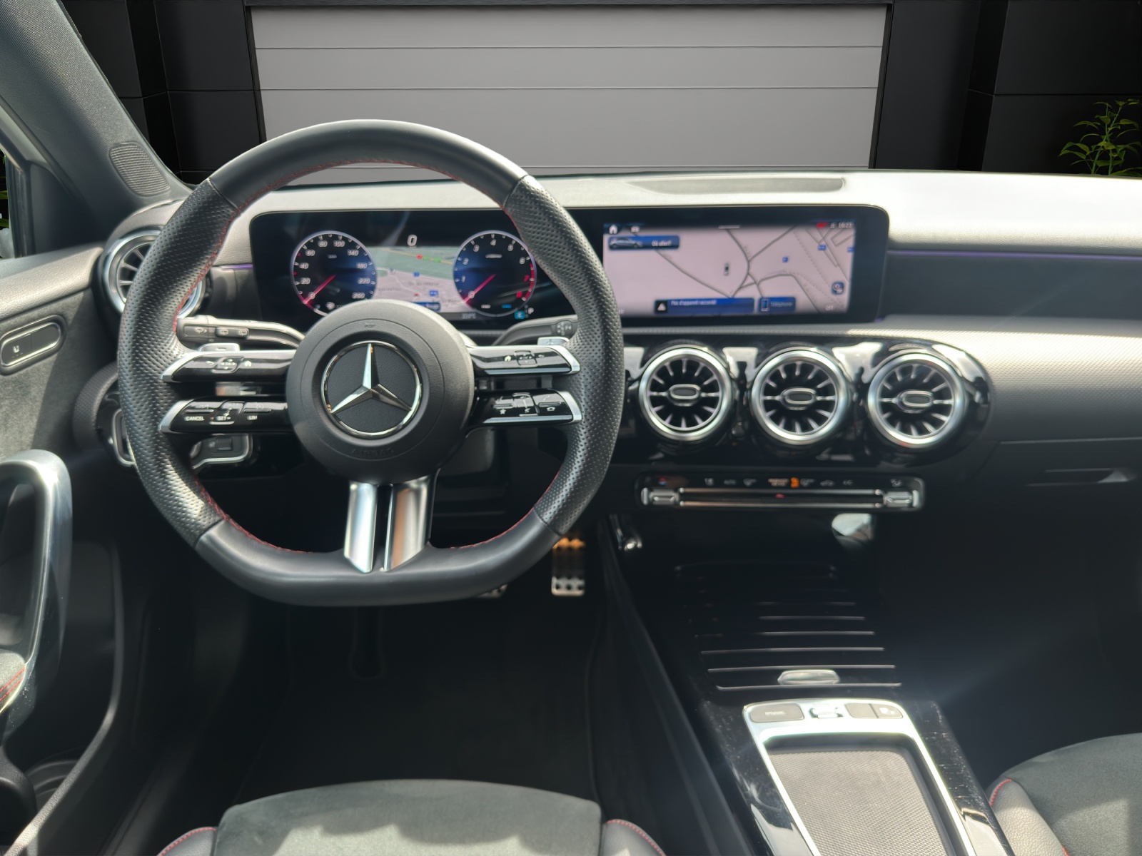 MERCEDES-BENZ A 180-image-6