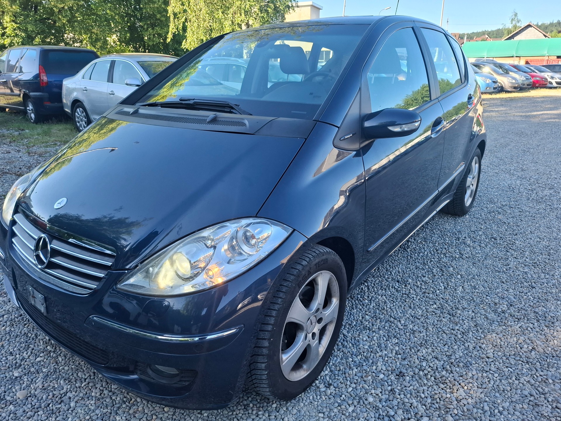 MERCEDES-BENZ A 200