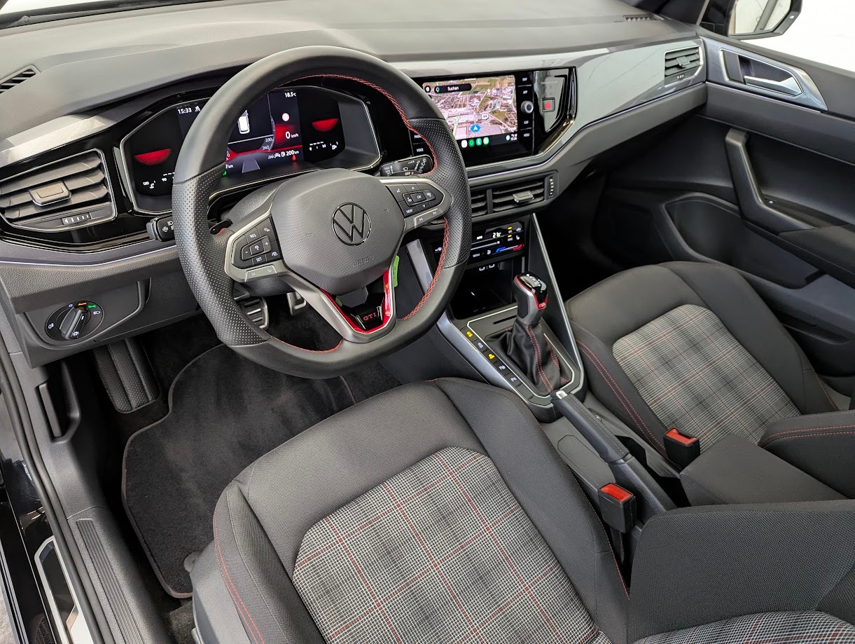 VW Polo 2.0 TSI GTI DSG*1.HAND WERKSGAR IQ-MATRIX LED SITZHEIZUNG KLIMAAUTO FULL-ASSISTS WIRELESS-APP*-image-5