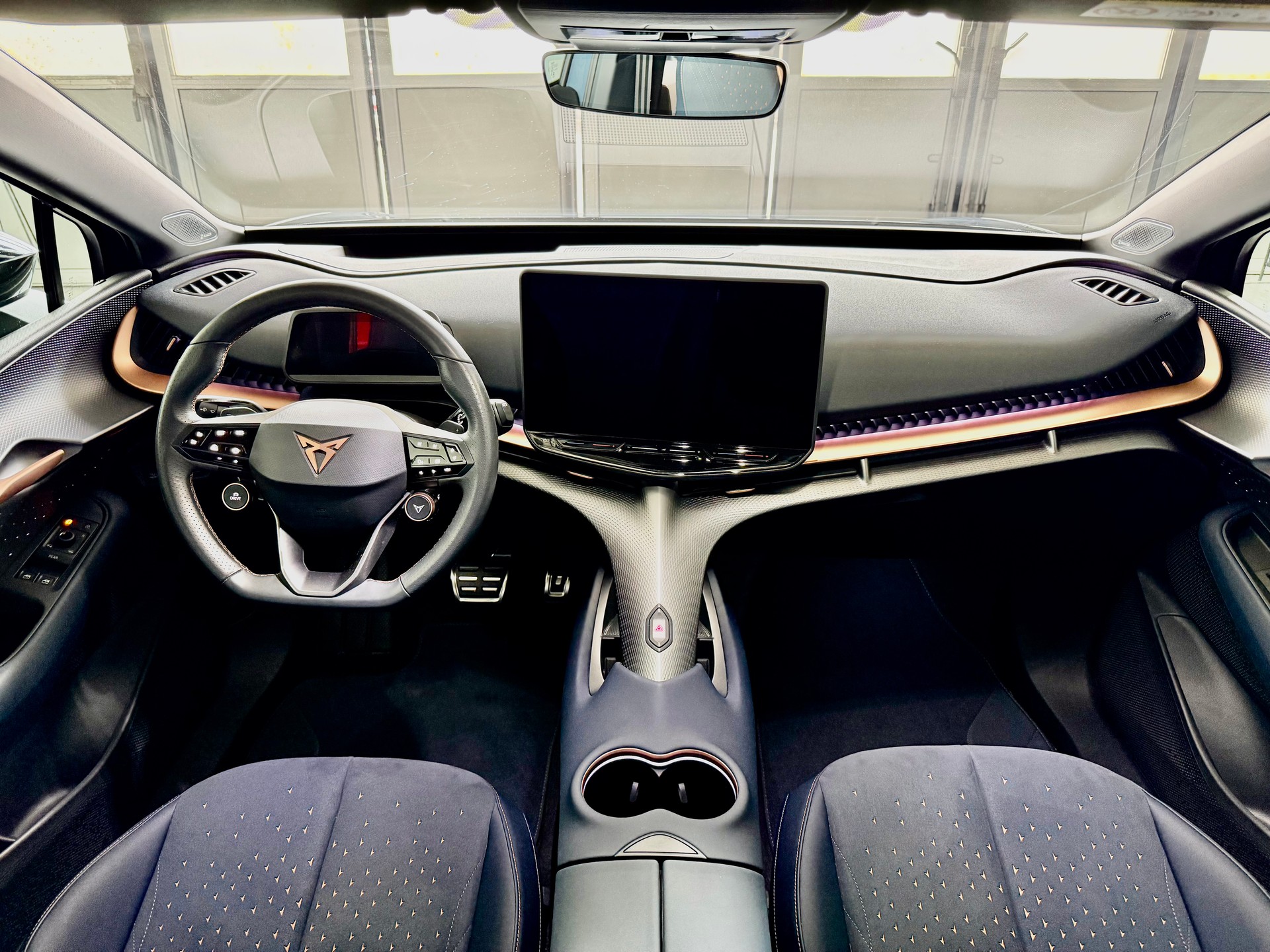 CUPRA Tavascan Type 9 77 kWh Sport Adrenaline / Vollausstattung-image-7