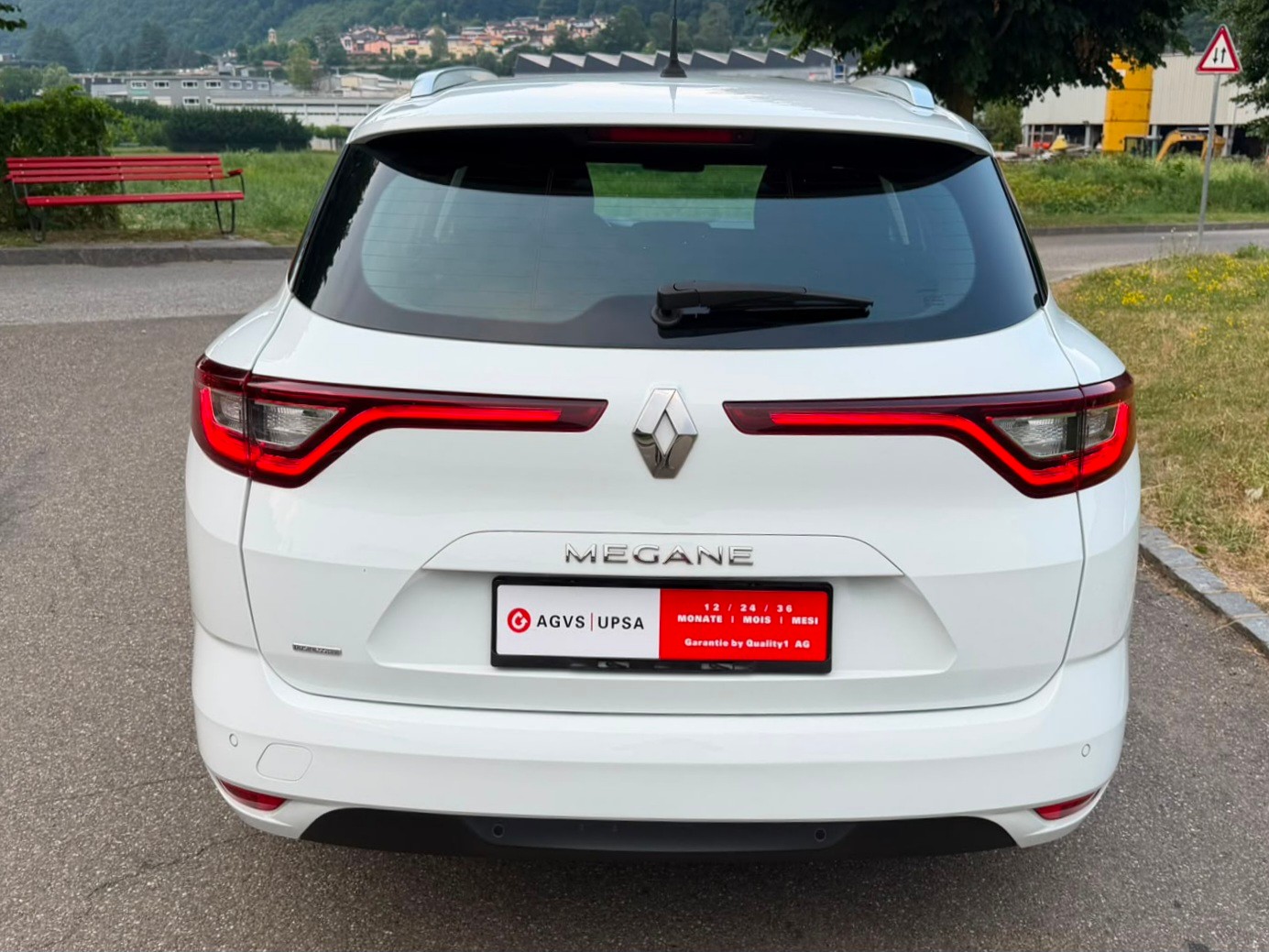 RENAULT Mégane Grandtour 1.5 dCi Business Line EDC-image-5