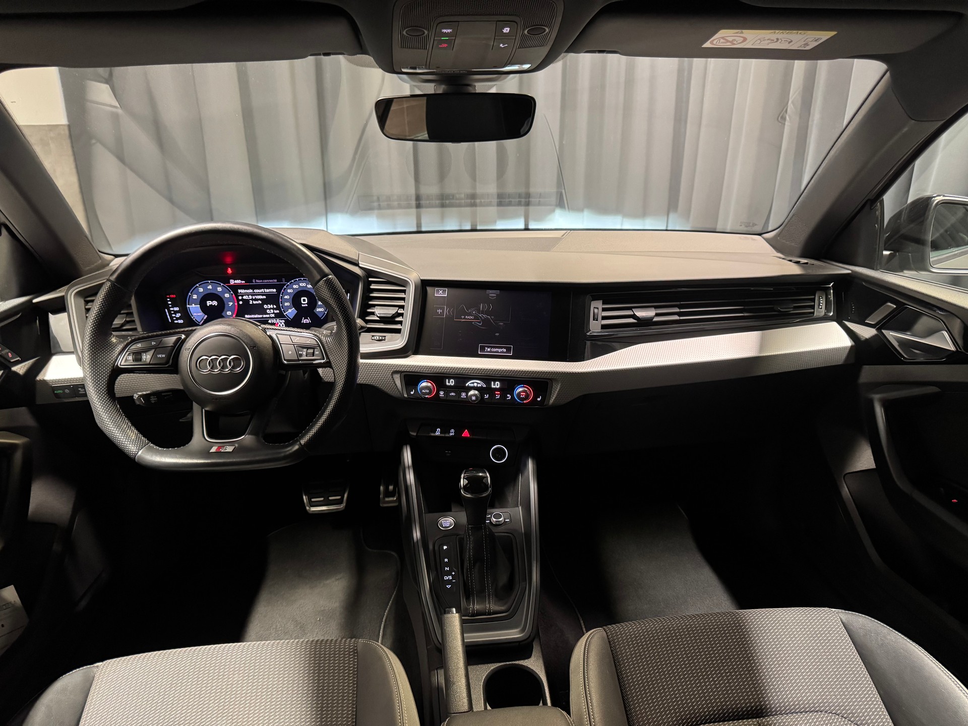 AUDI A1 Sportback 35 TFSI S Line S-tronic (27)-image-8