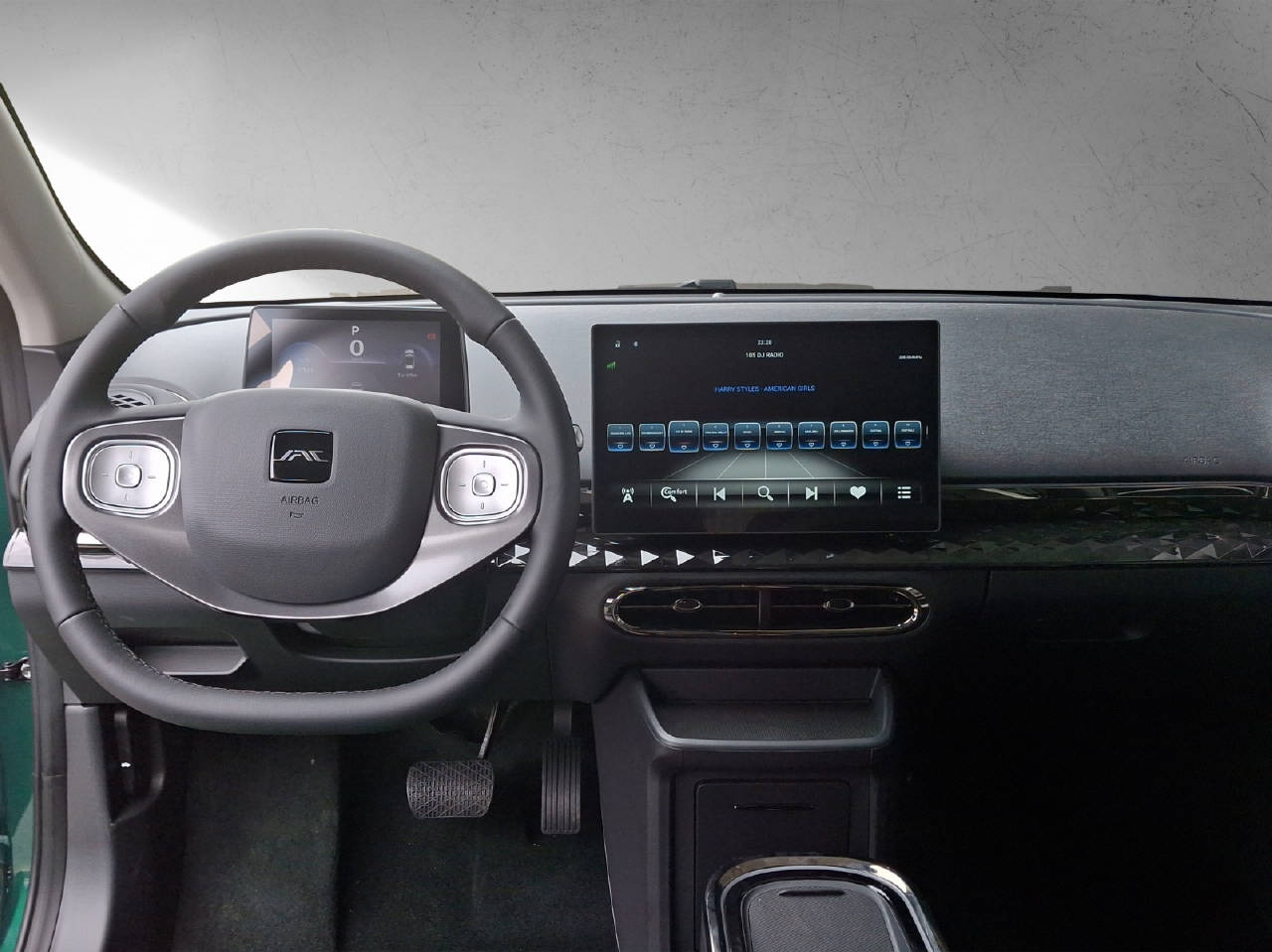 JAC E30X City-image-9