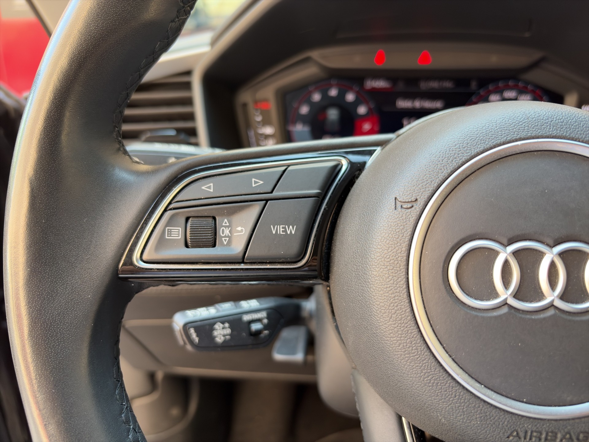 AUDI A1 Sportback 30 TFSI Attraction S-tronic-image-15