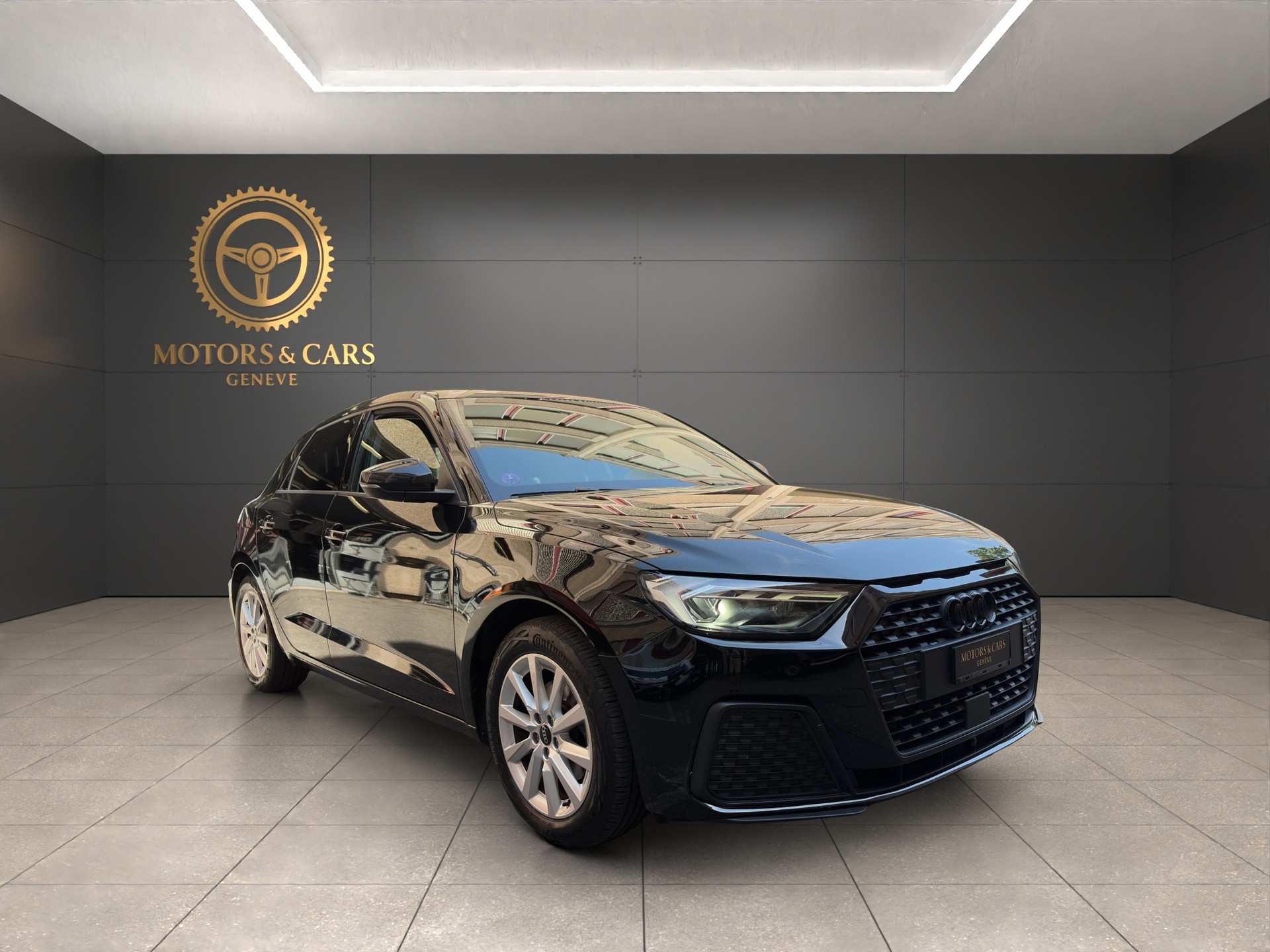 AUDI A1 Sportback 30 TFSI Attraction S-tronic-showroom-element-1