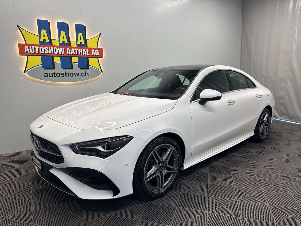 MERCEDES-BENZ CLA 200 AMG DCT