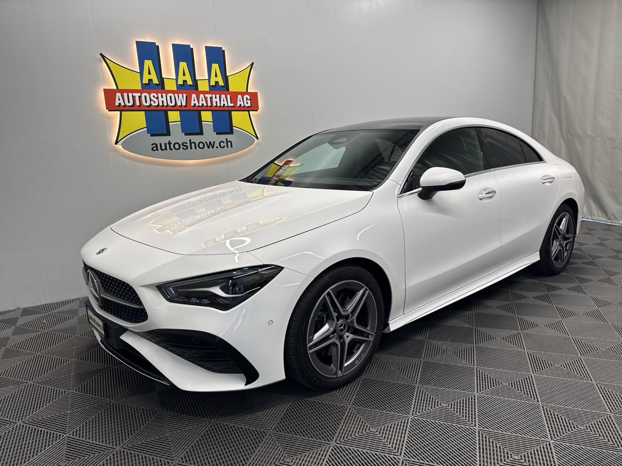MERCEDES-BENZ CLA 200 AMG DCT