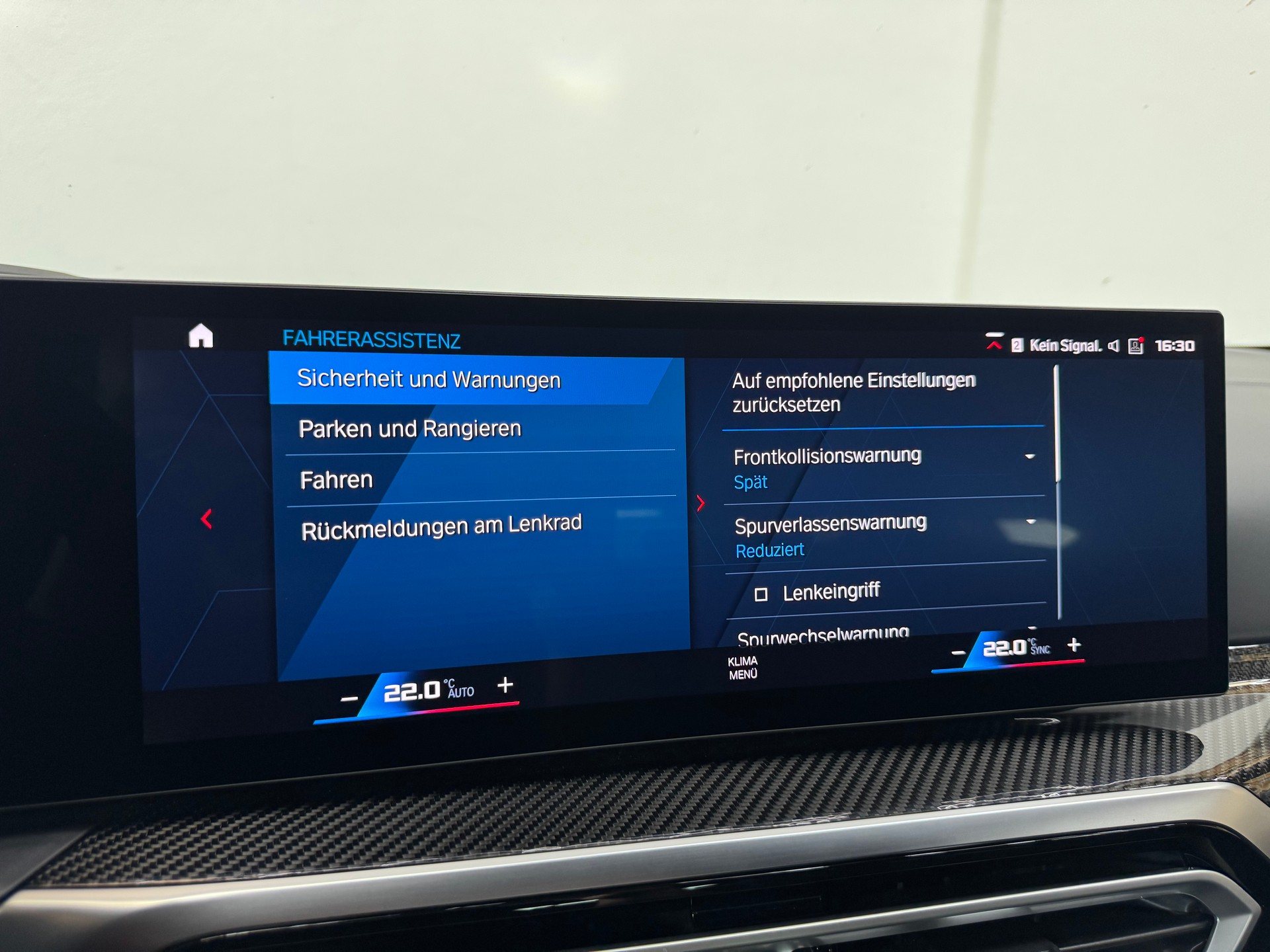 BMW M3 Touring xDrive Competition M-image-23