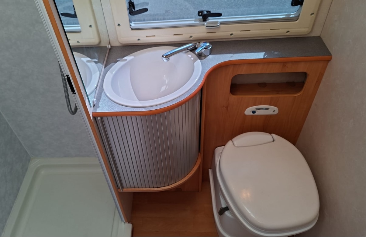 ADRIA Adriatik ***einen langlebigen, durchdachten Aufbau mit hervorragendem Raumgefühl***-image-22