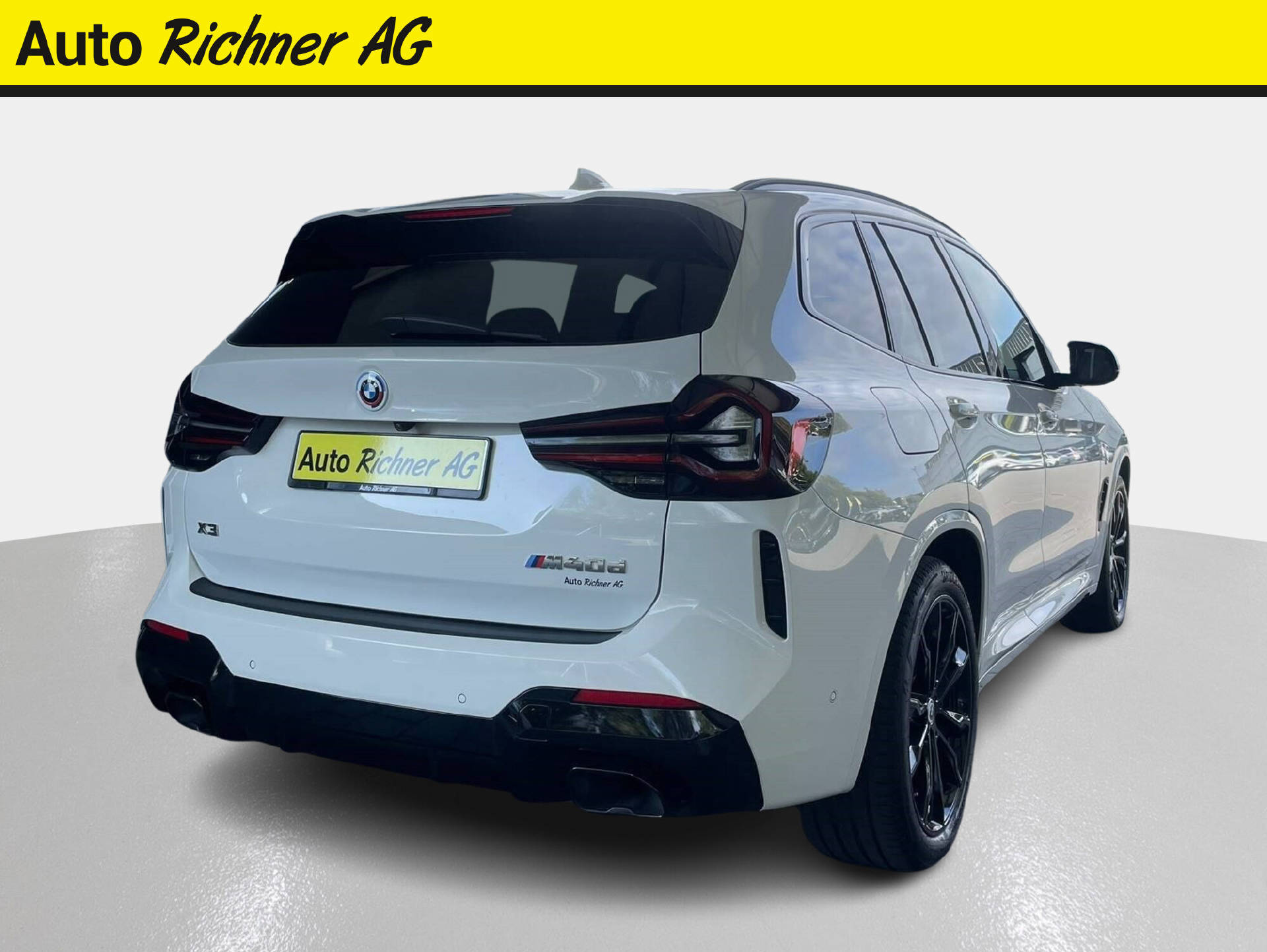 BMW X3 M40d-showroom-element-3