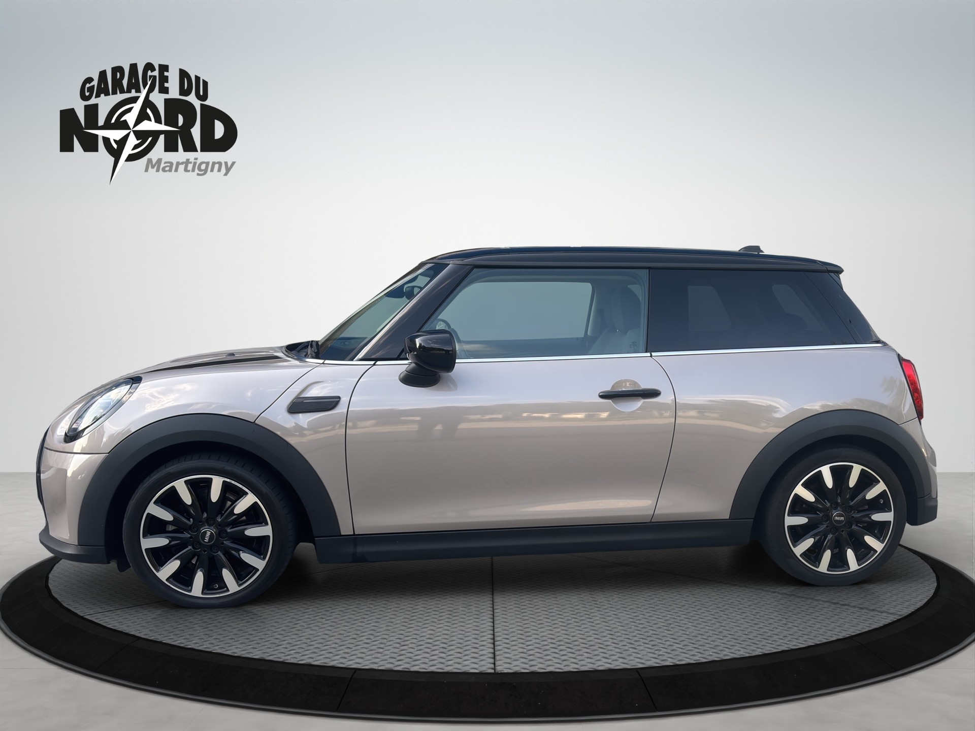 MINI Cooper Steptronic DKG-showroom-element-2