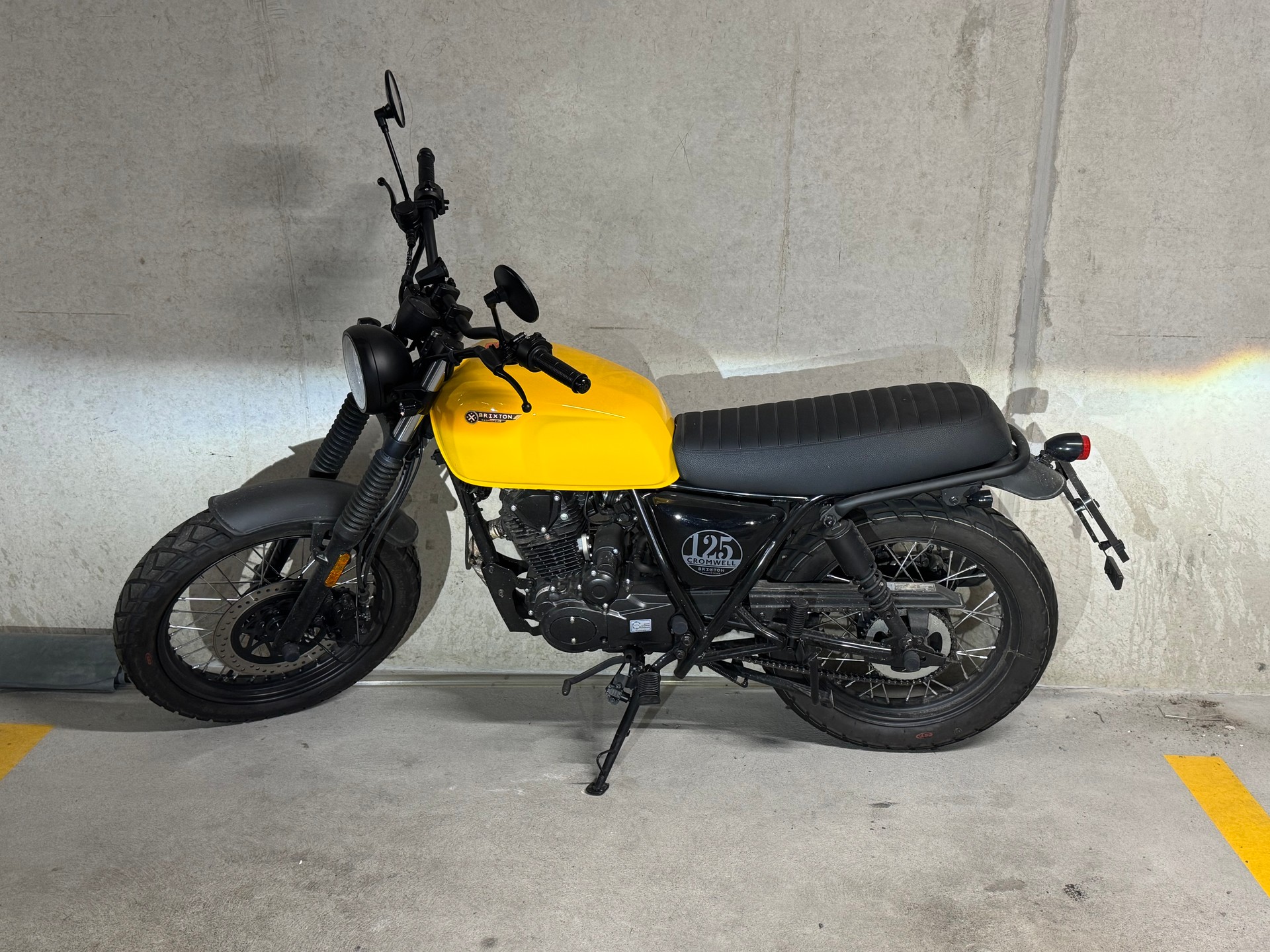 BRIXTON Cromwell 125 CBS