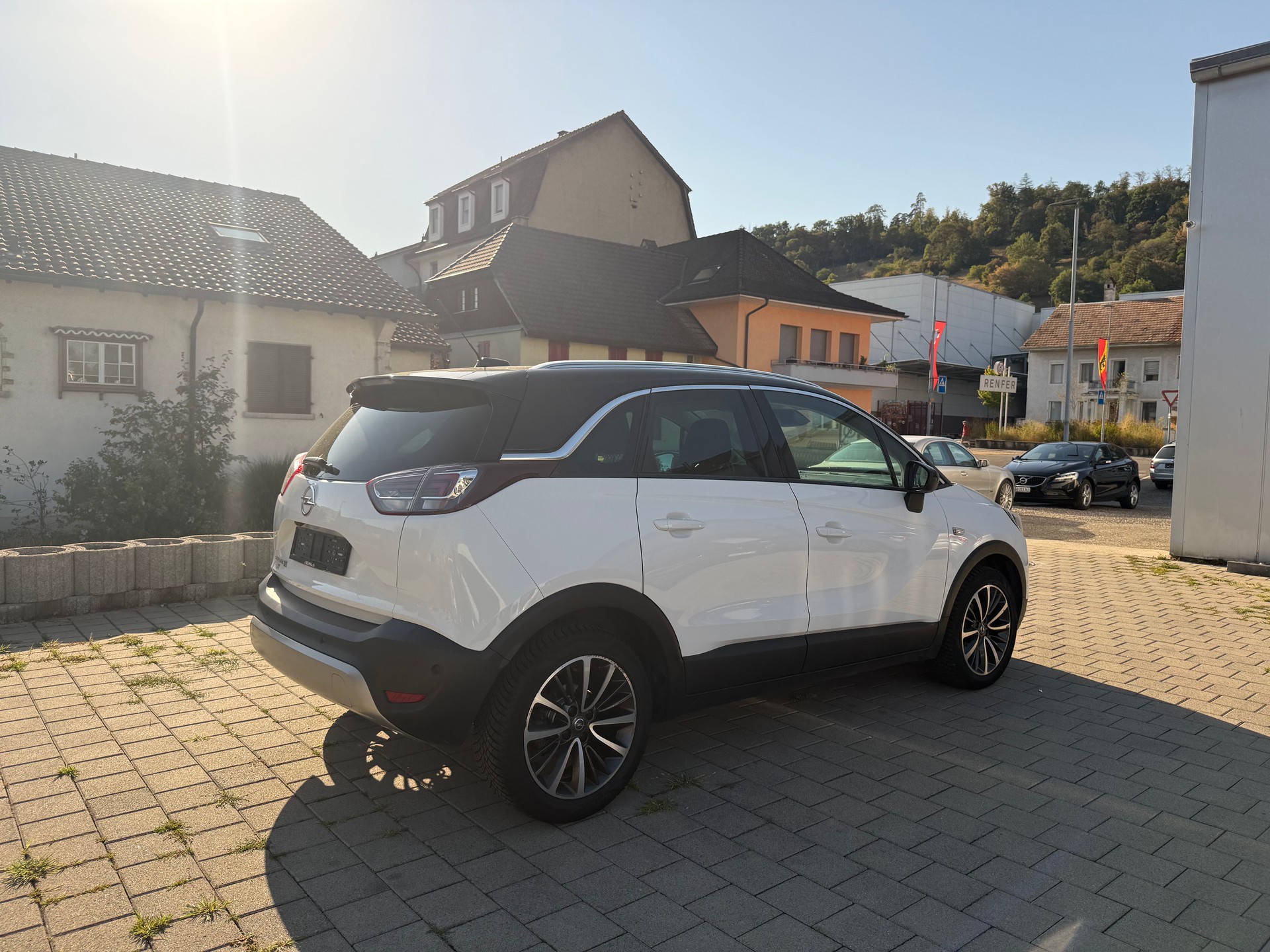 OPEL Crossland X 1.2i Excellence-showroom-element-3