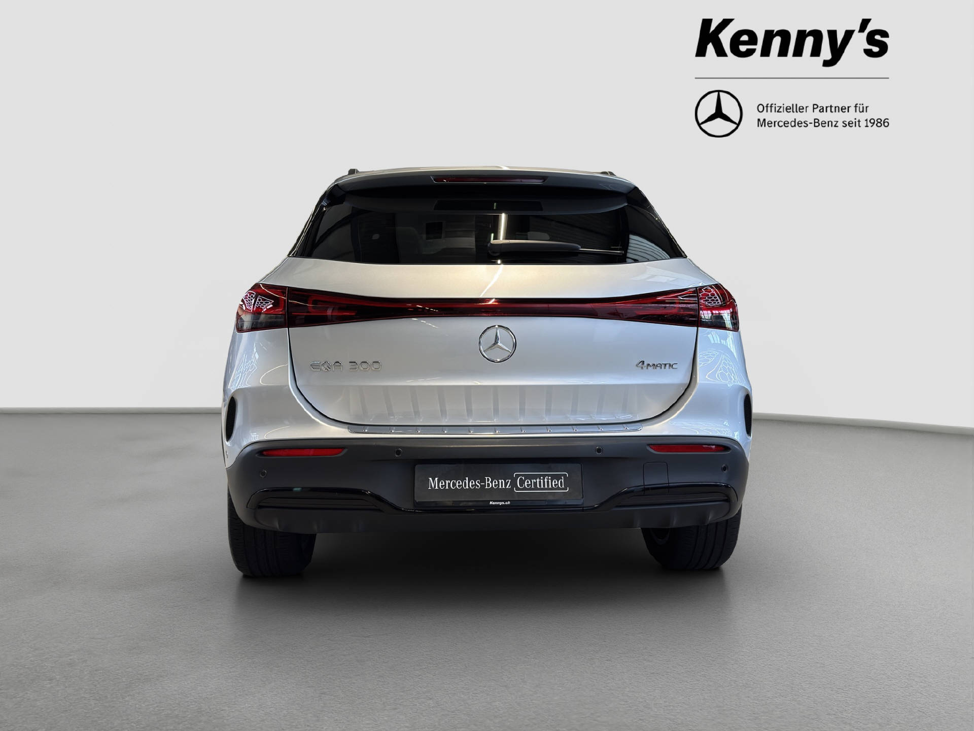 MERCEDES-BENZ EQA 300 Swiss Star AMG Line 4MATIC-image-5